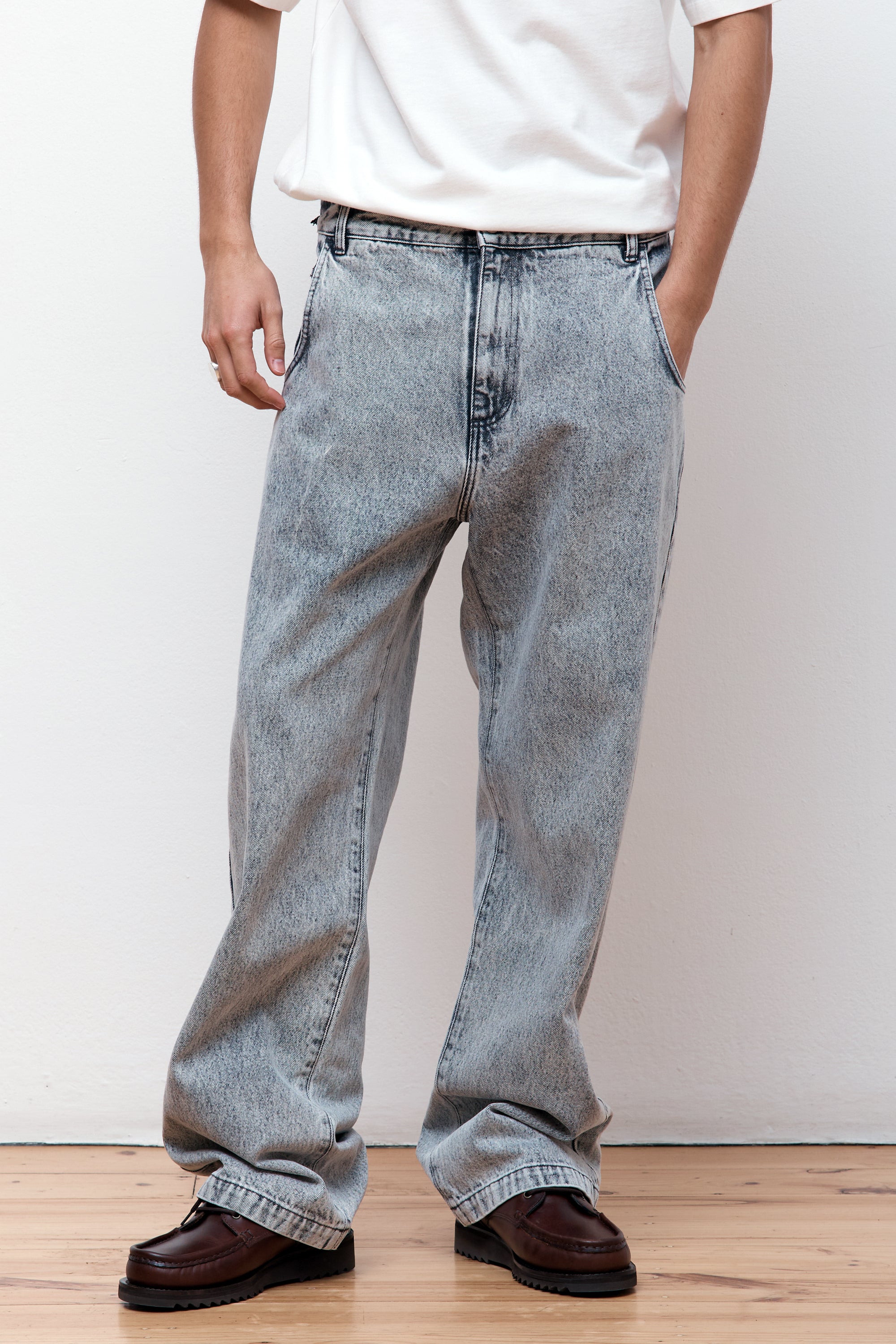 Straight Cut Jeans Acid Wash