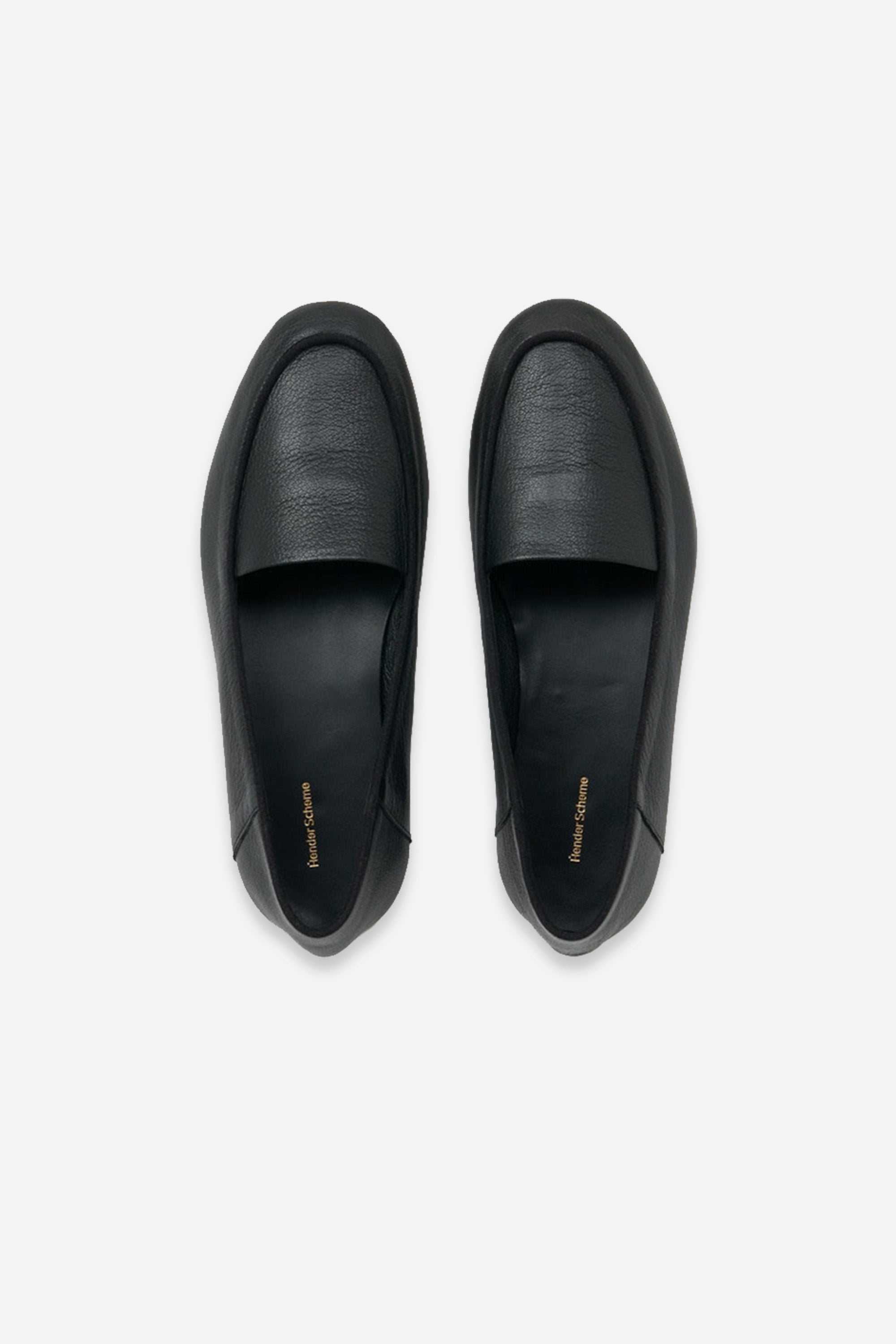 Oval Moca Shoe Black