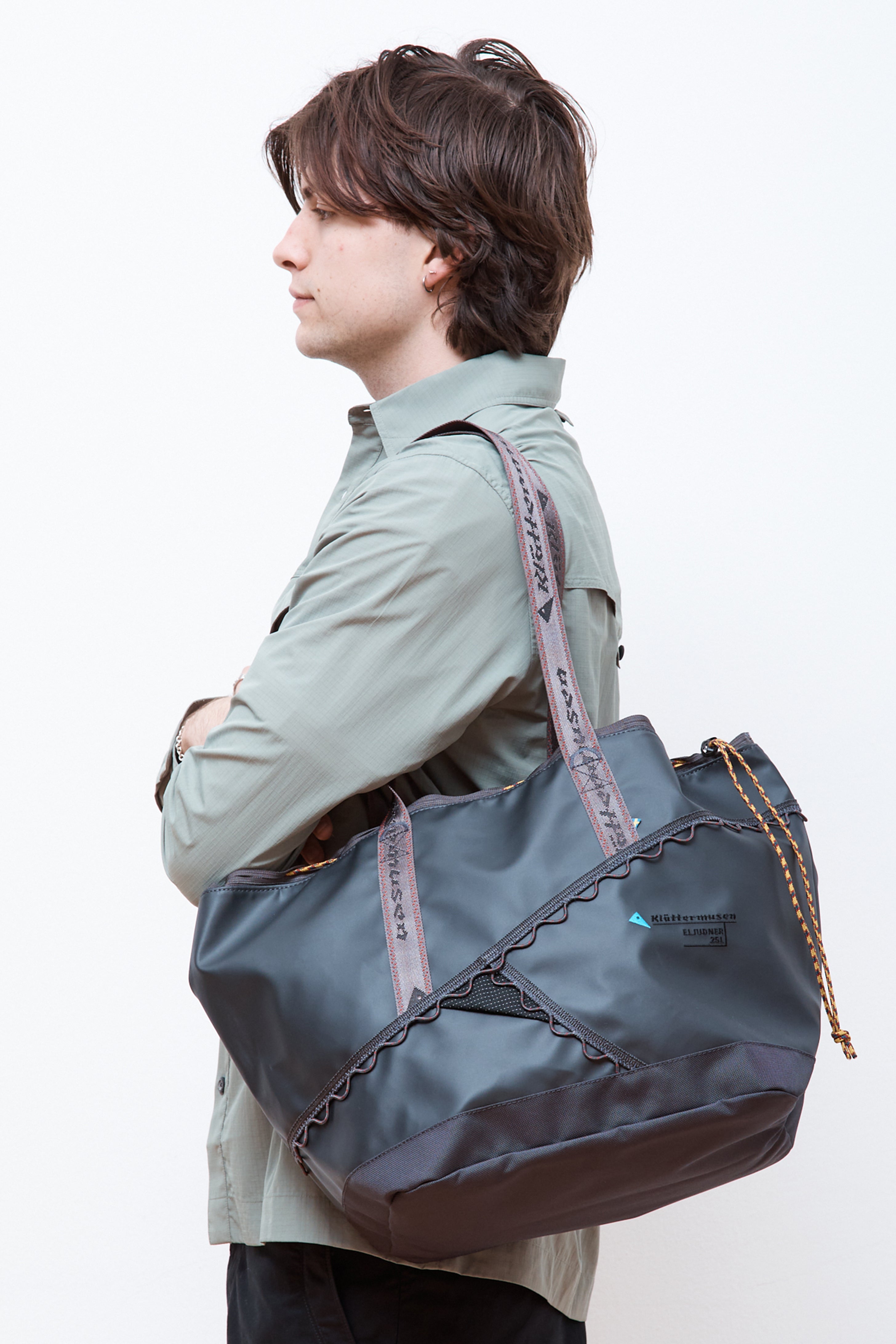 Eljudner Bag 25L Raven