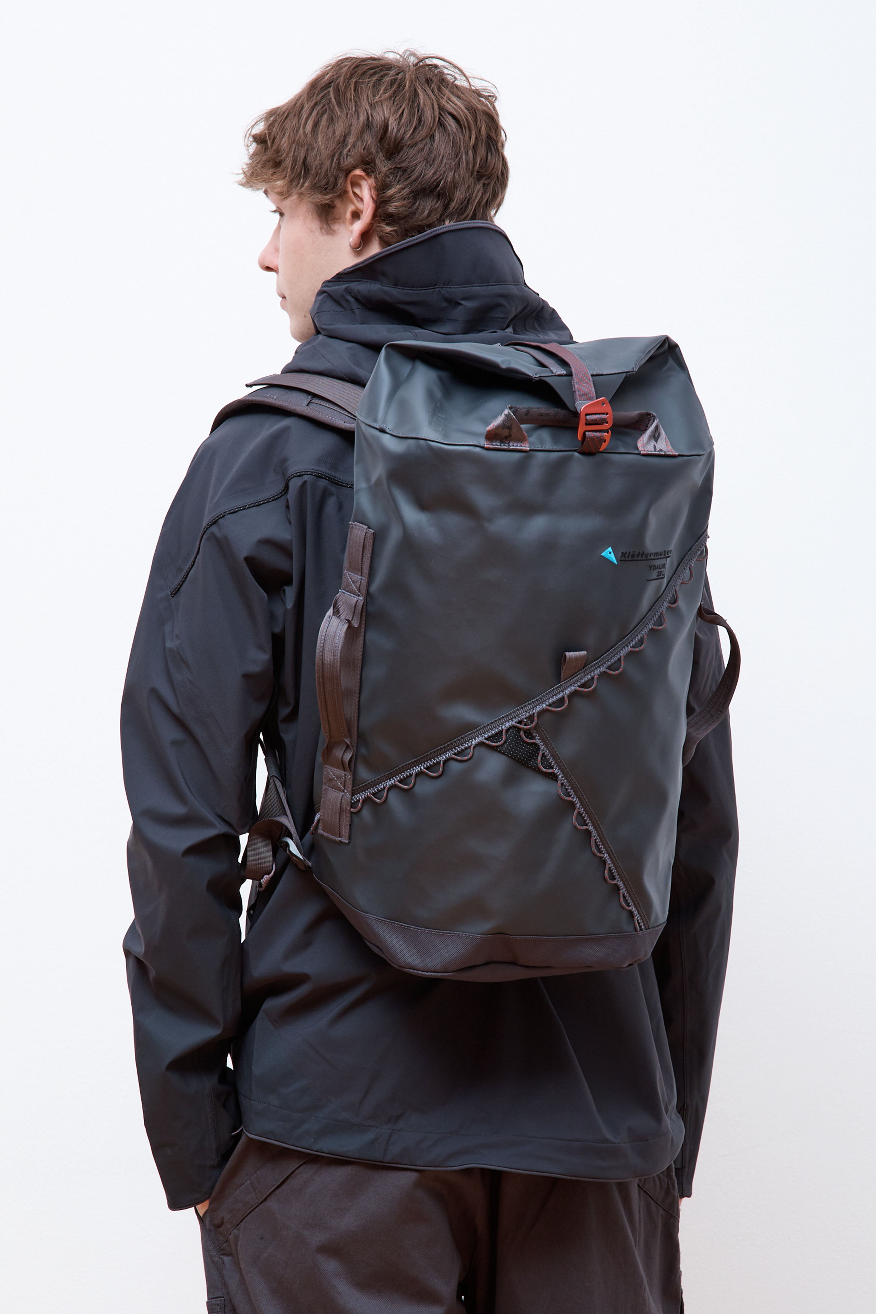 Ydalir Duffelbag 25L Raven