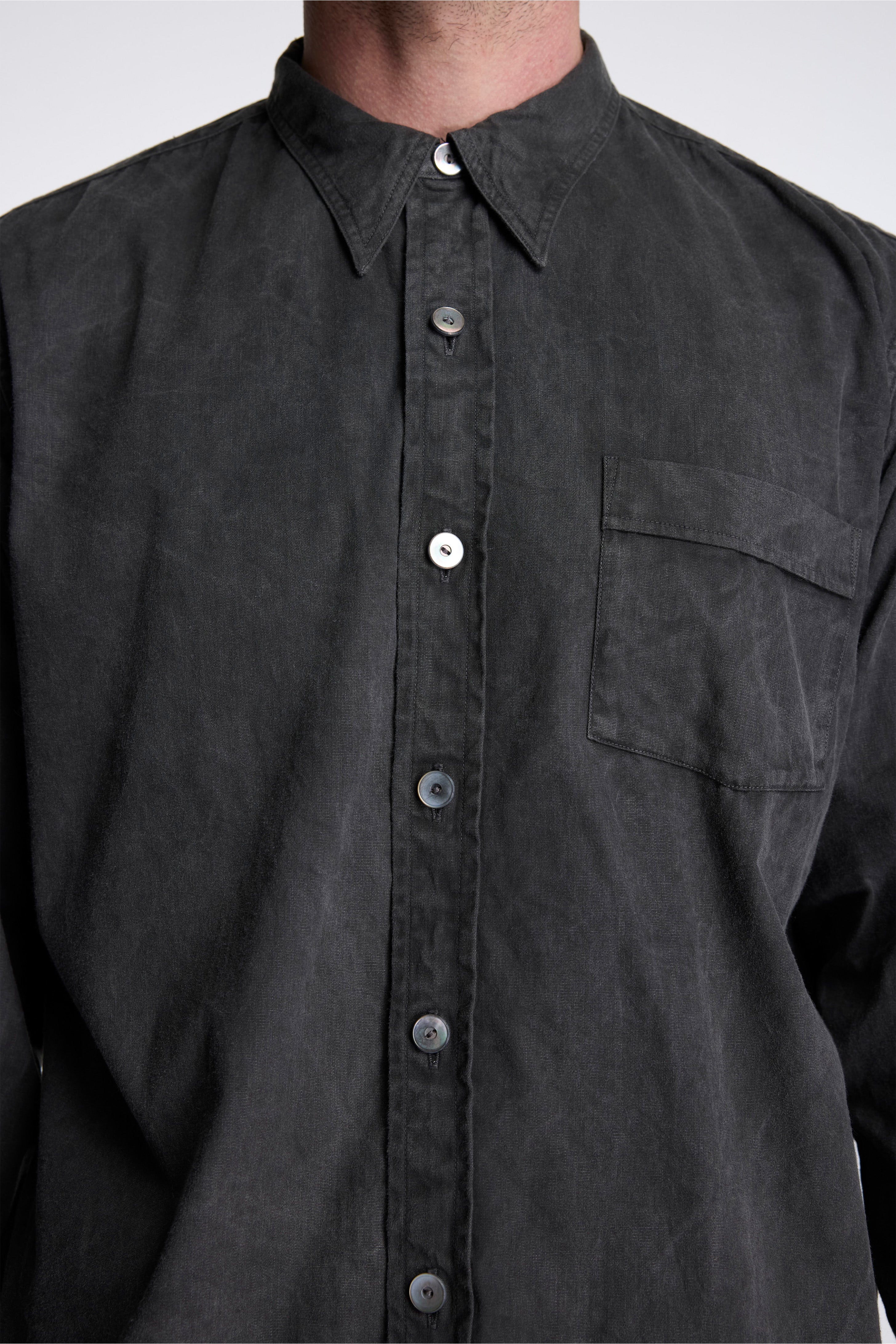 LOT.106 Narrow Collar Shirt Sumi Dyed Black