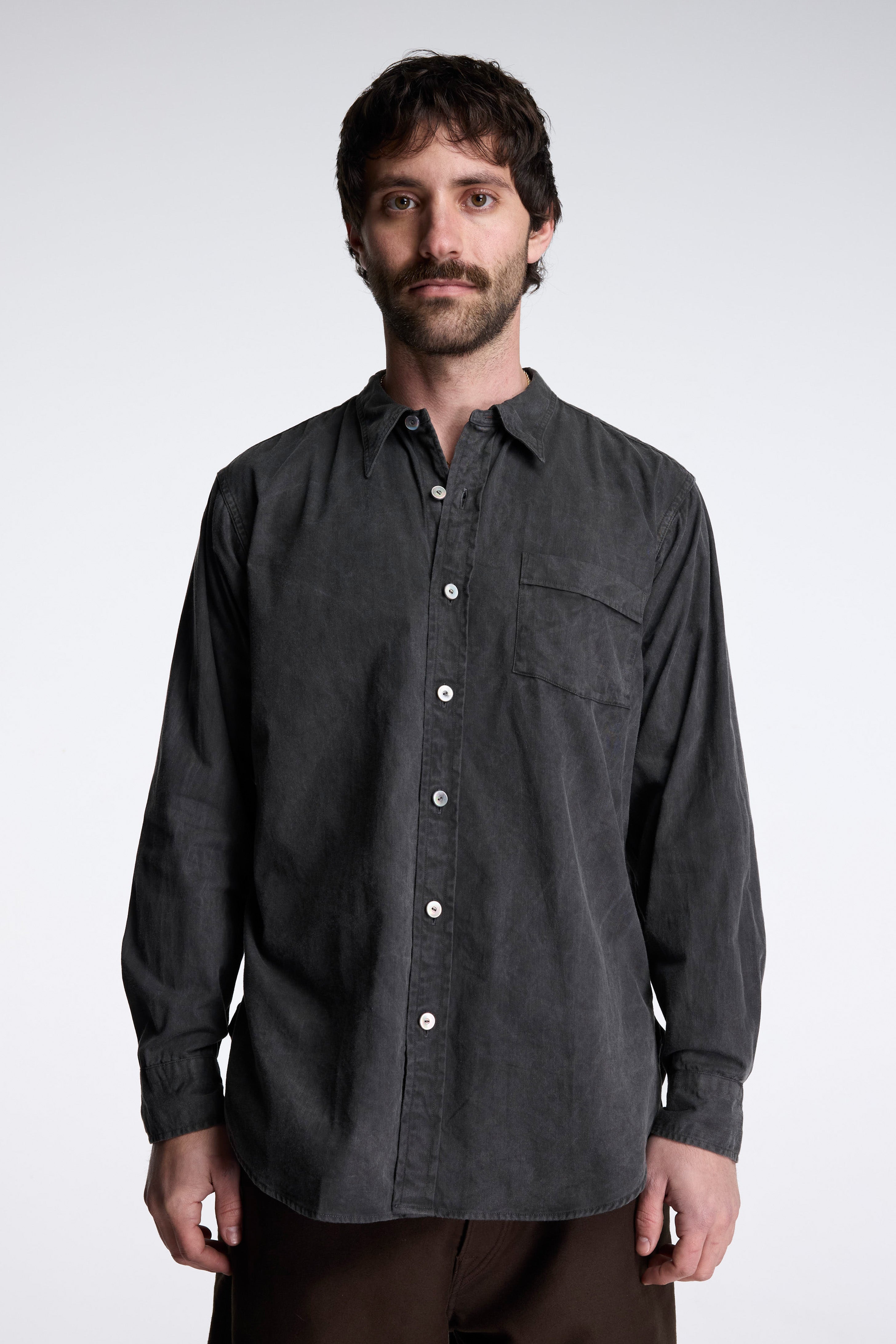 LOT.106 Narrow Collar Shirt Sumi Dyed Black