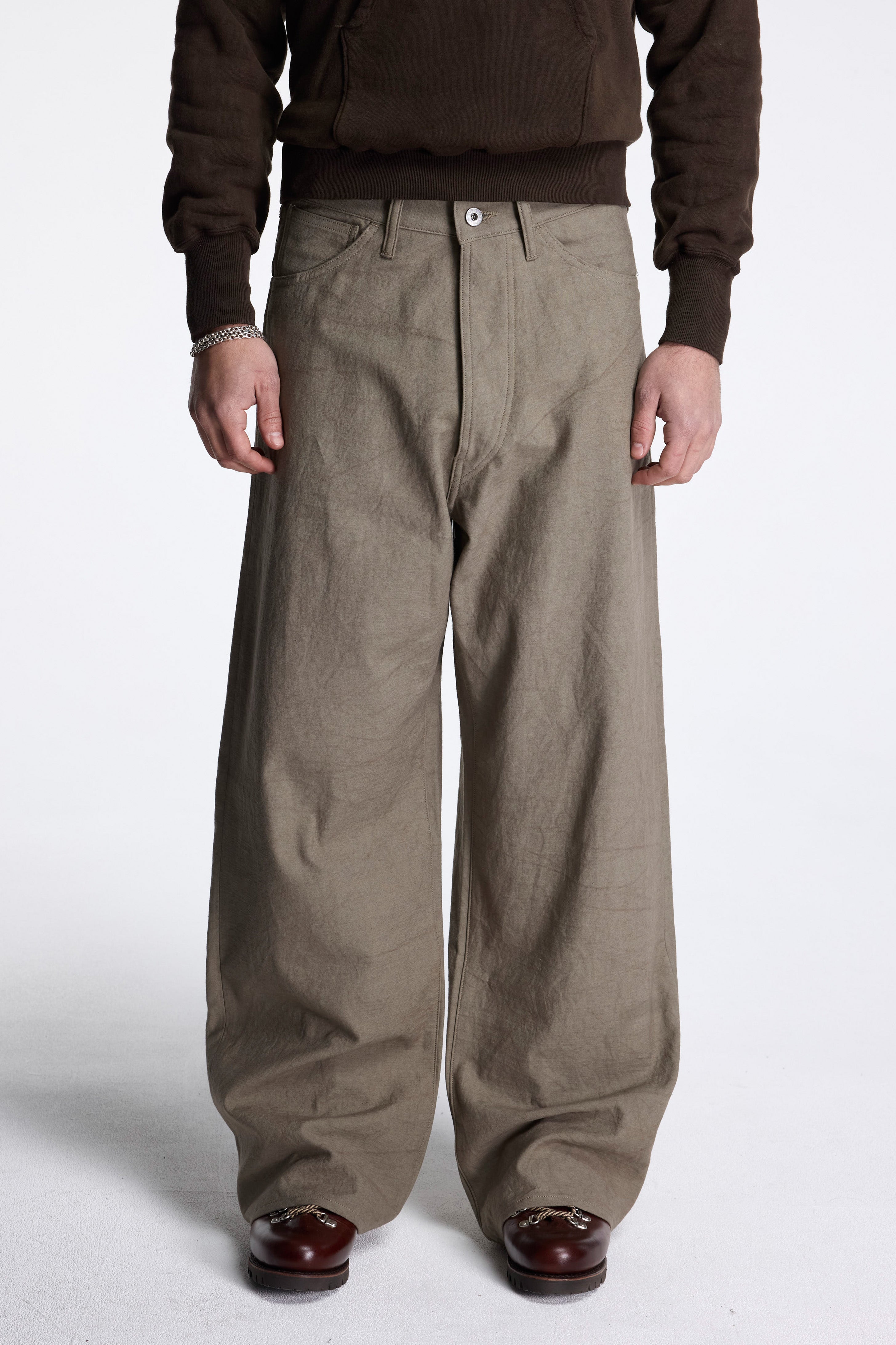 LOT.209 Buckle-Backed Trousers Beige