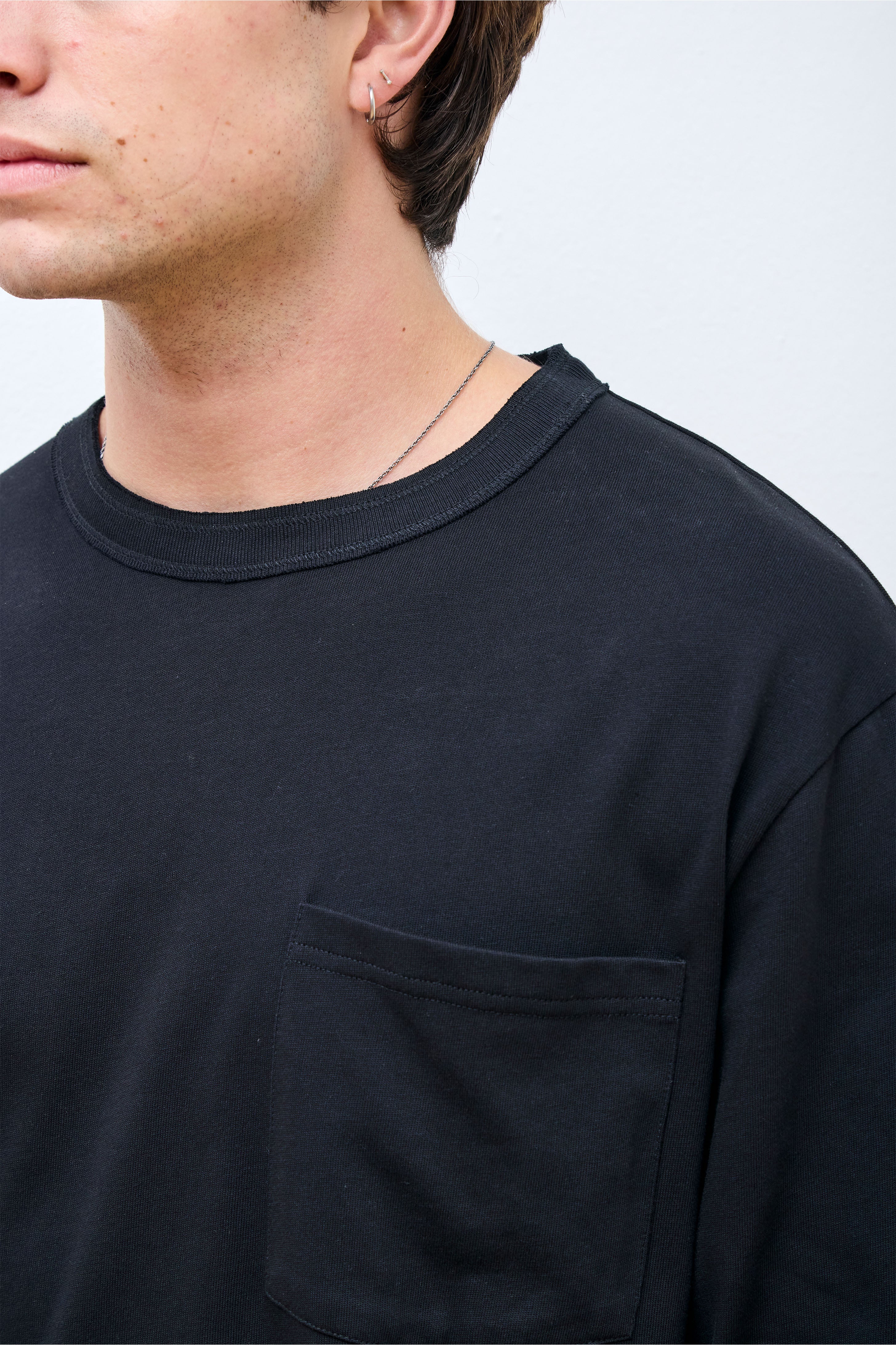 LS Lock Tee Black