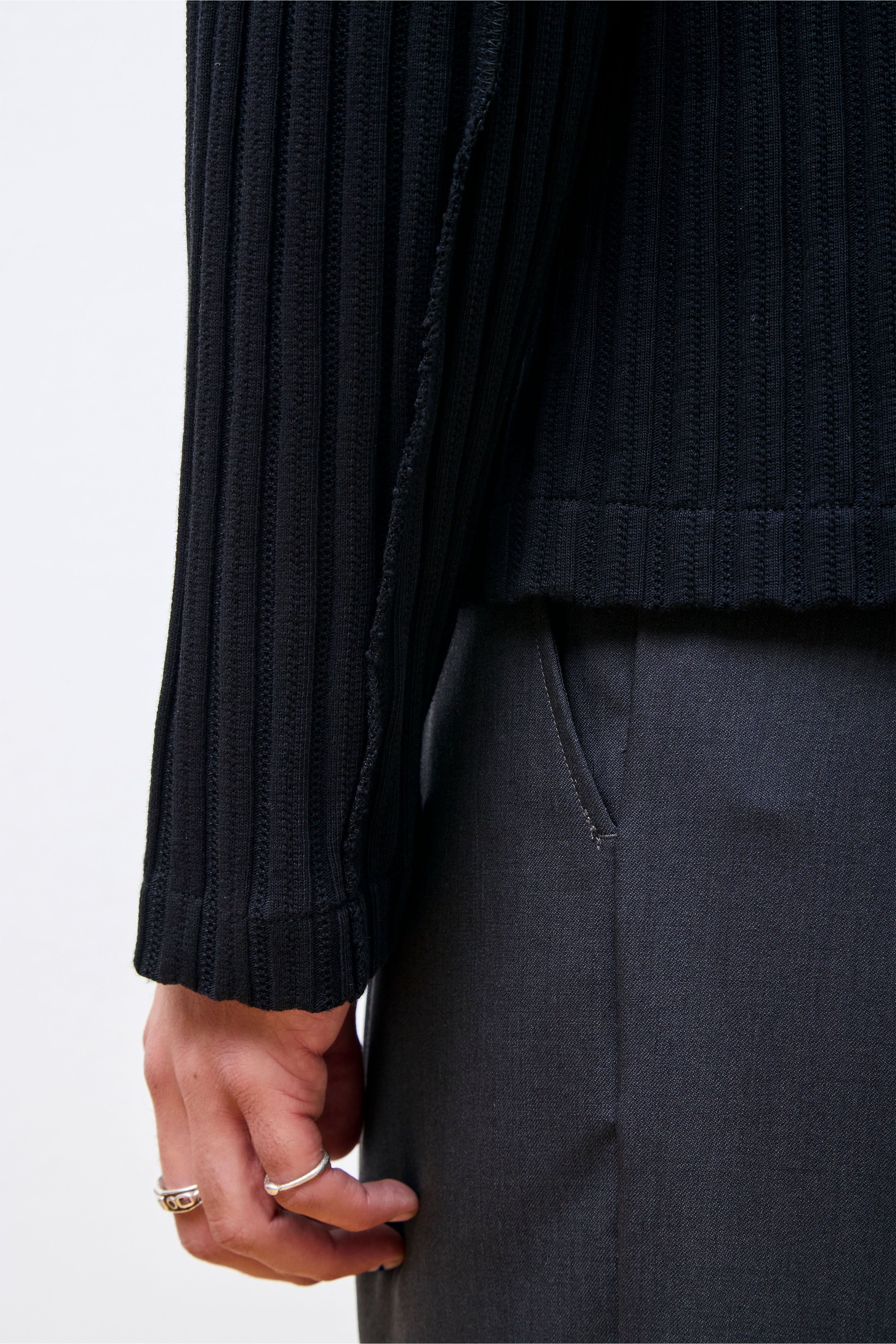 Leisure Zip Sweater Black Rib