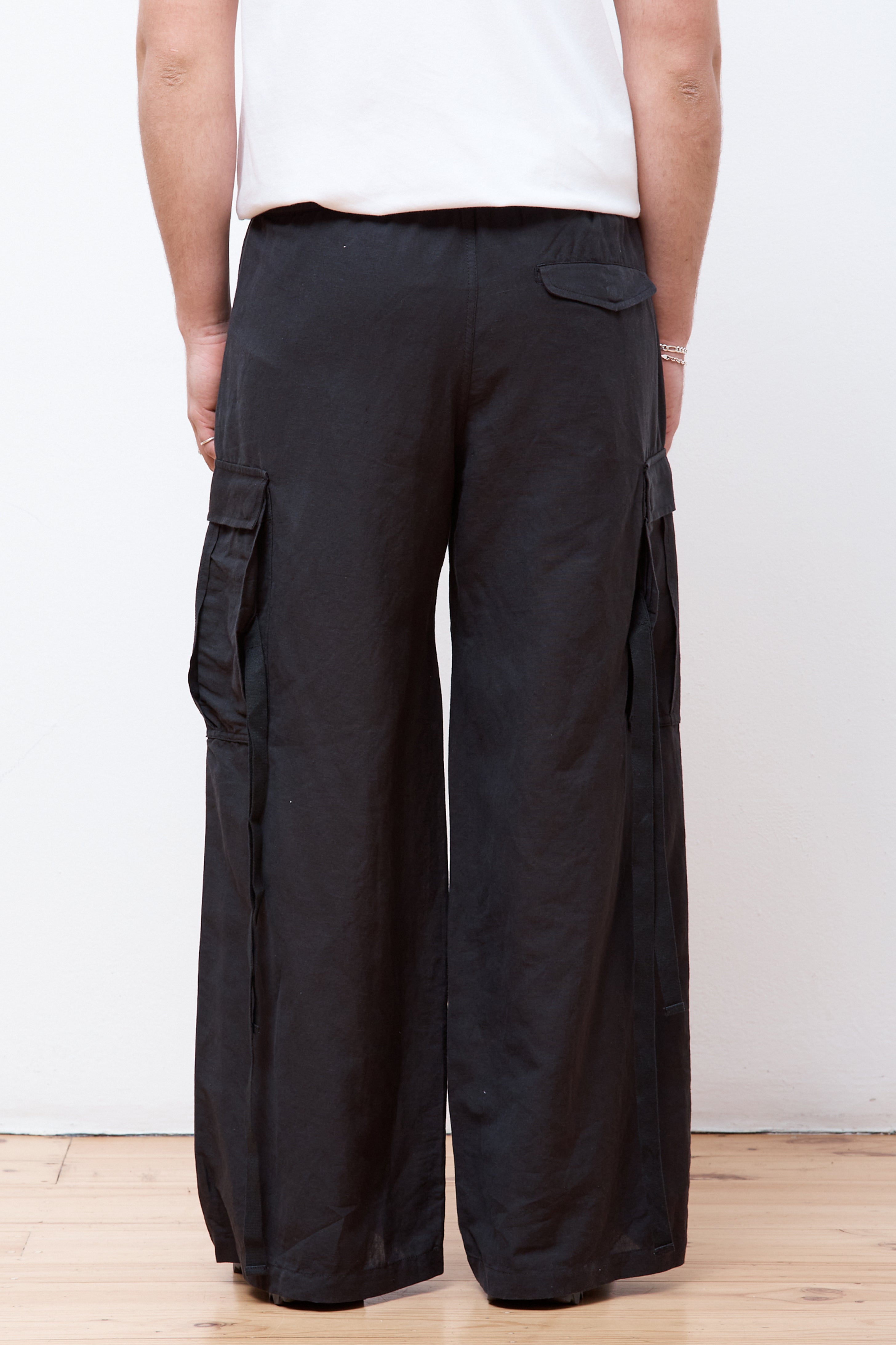 Hakama Cargo Track Pants Black