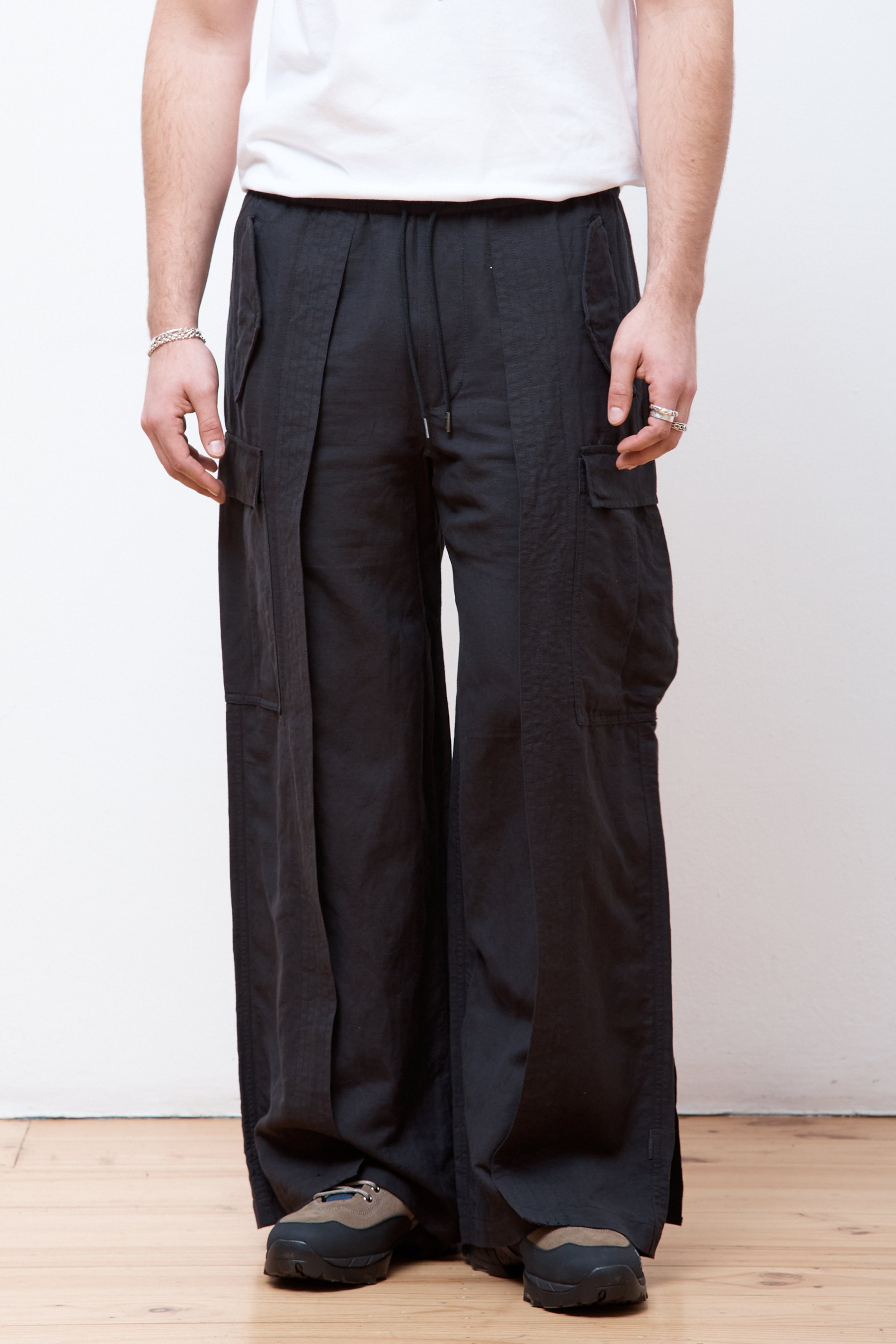 Hakama Cargo Track Pants Black