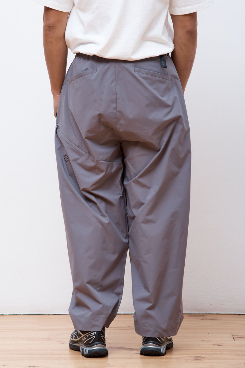 Extra Mile Tuck Pant Grey