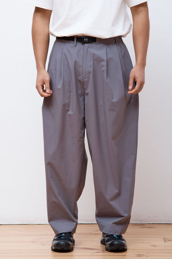 Extra Mile Tuck Pant Grey