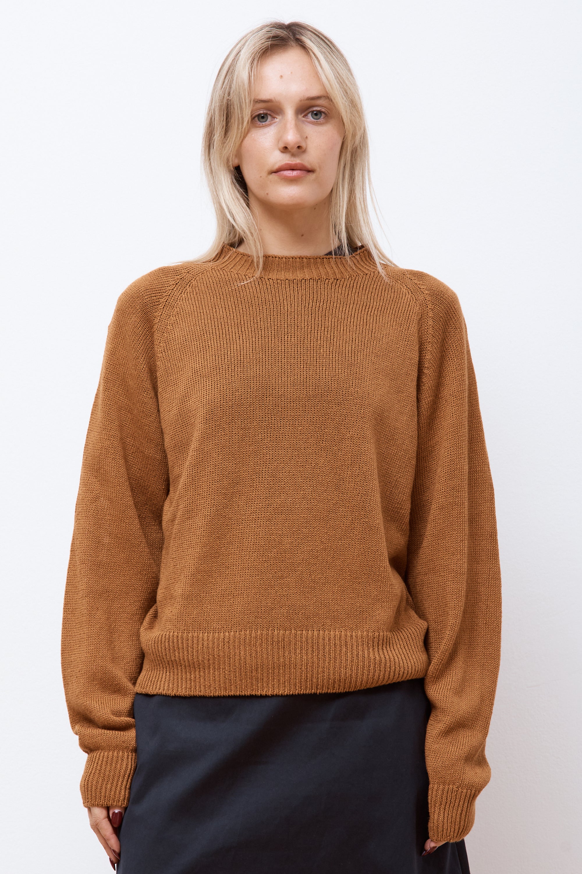 Short Classic Crew Neck Resin