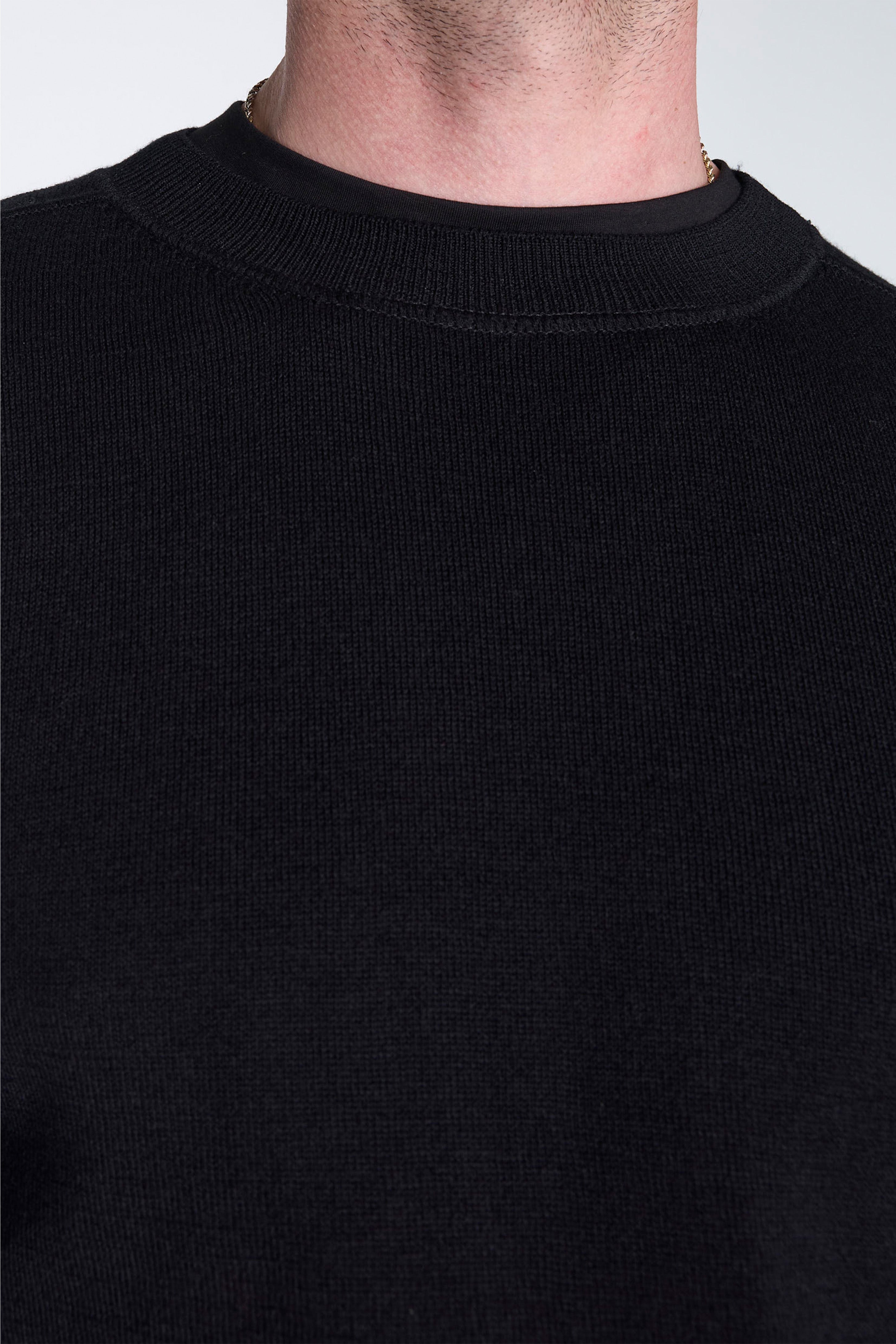MHL Tipped Thermal Black