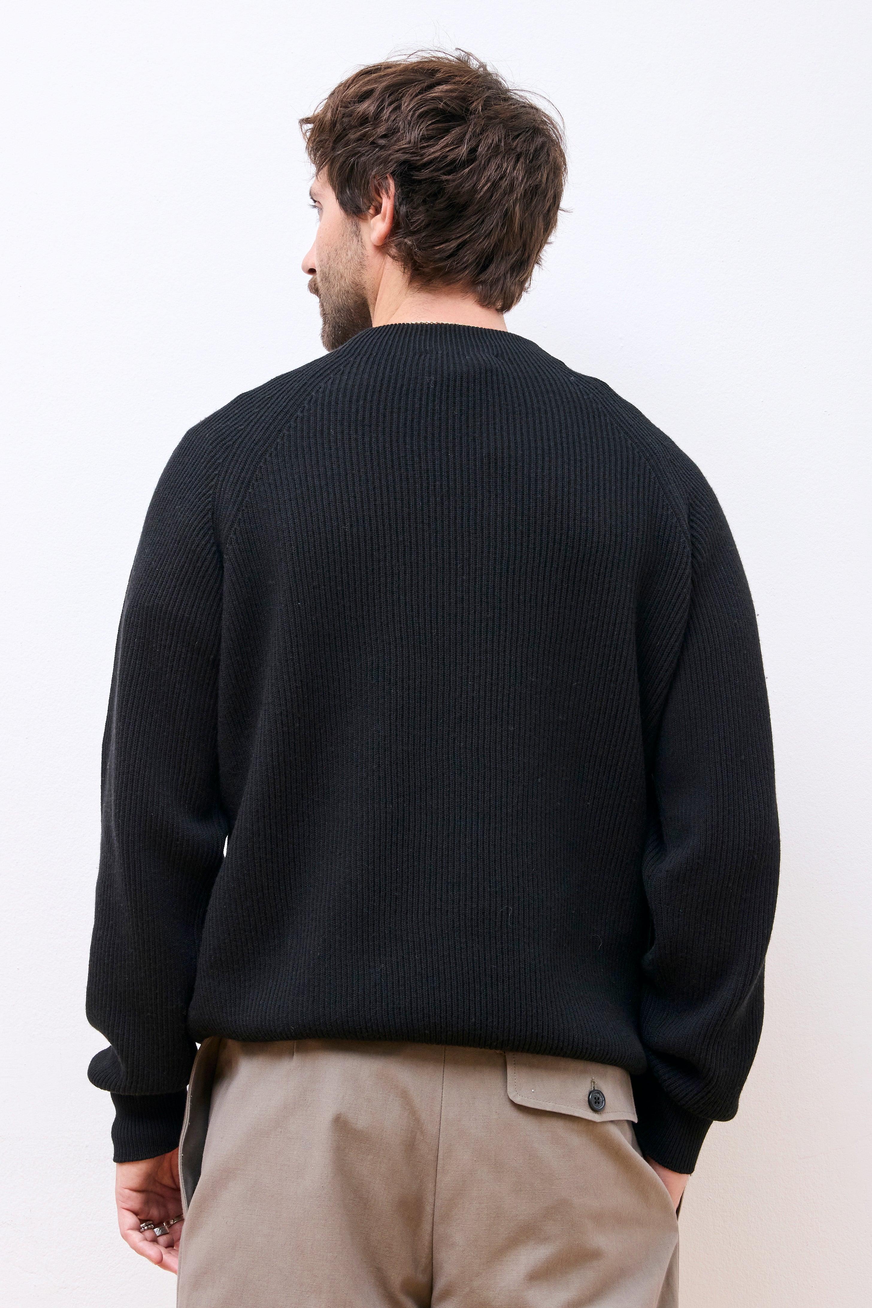 Simple Rib Crew Neck Black