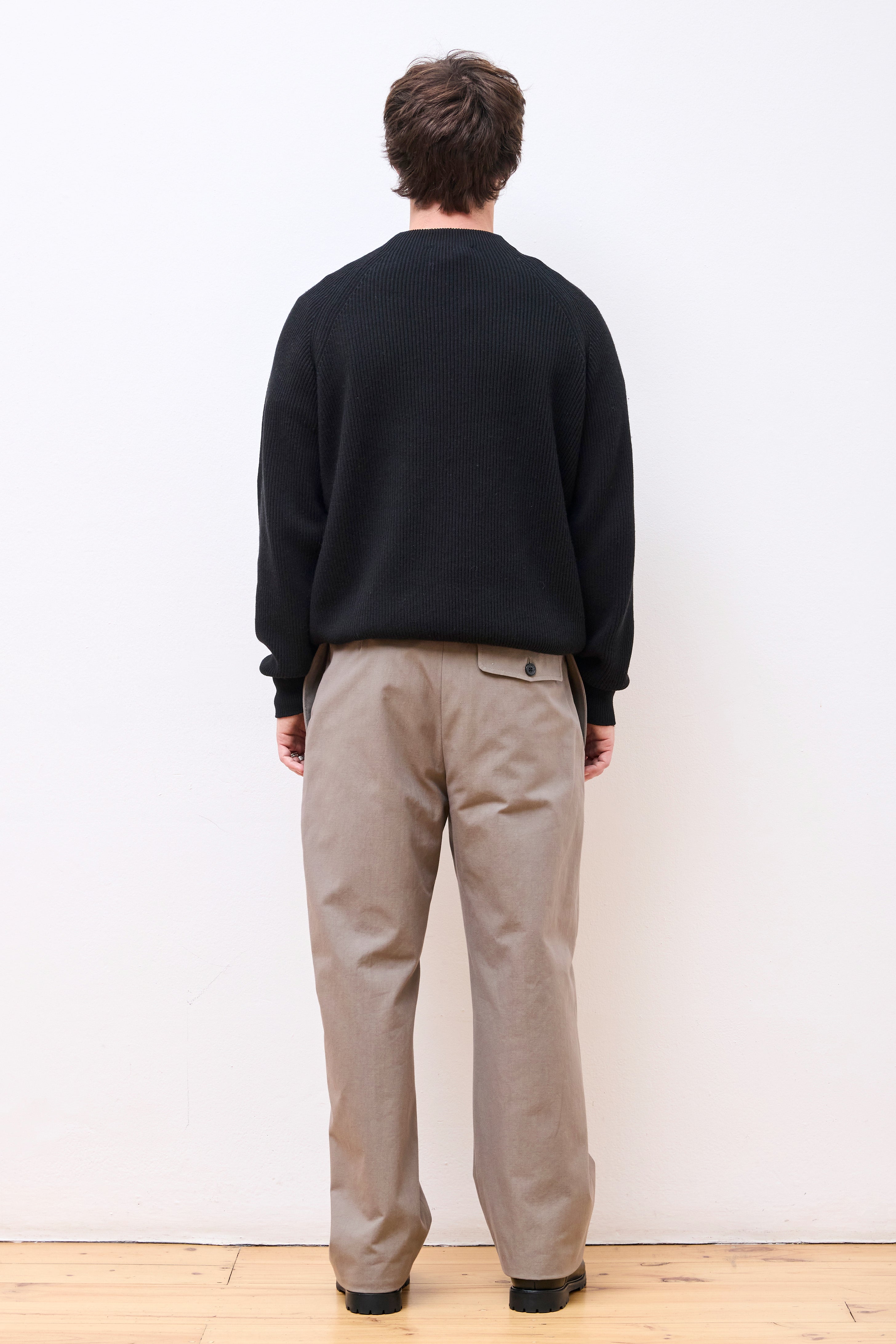 Simple Rib Crew Neck Black