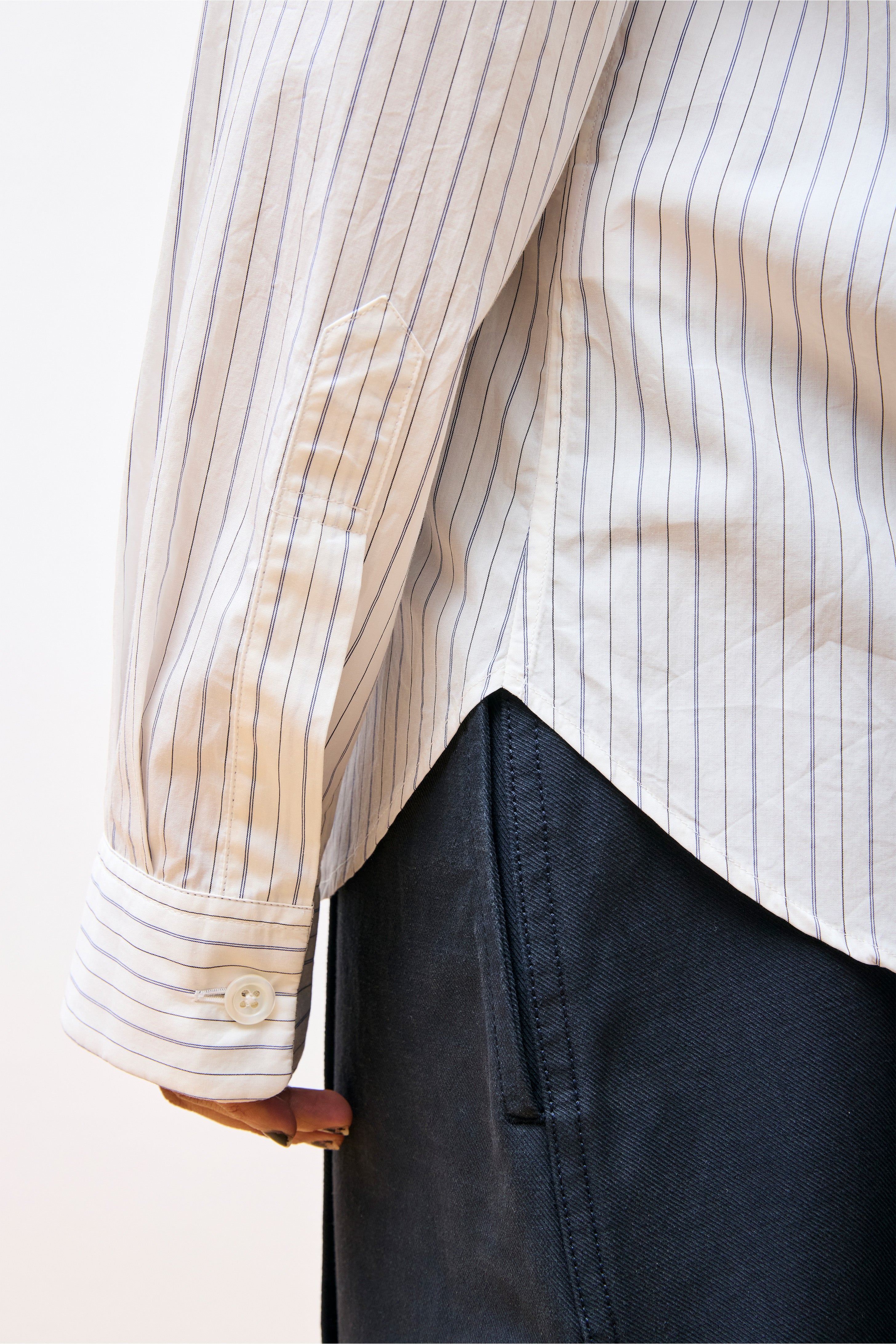 Simple Shirt White/Blue/Black
