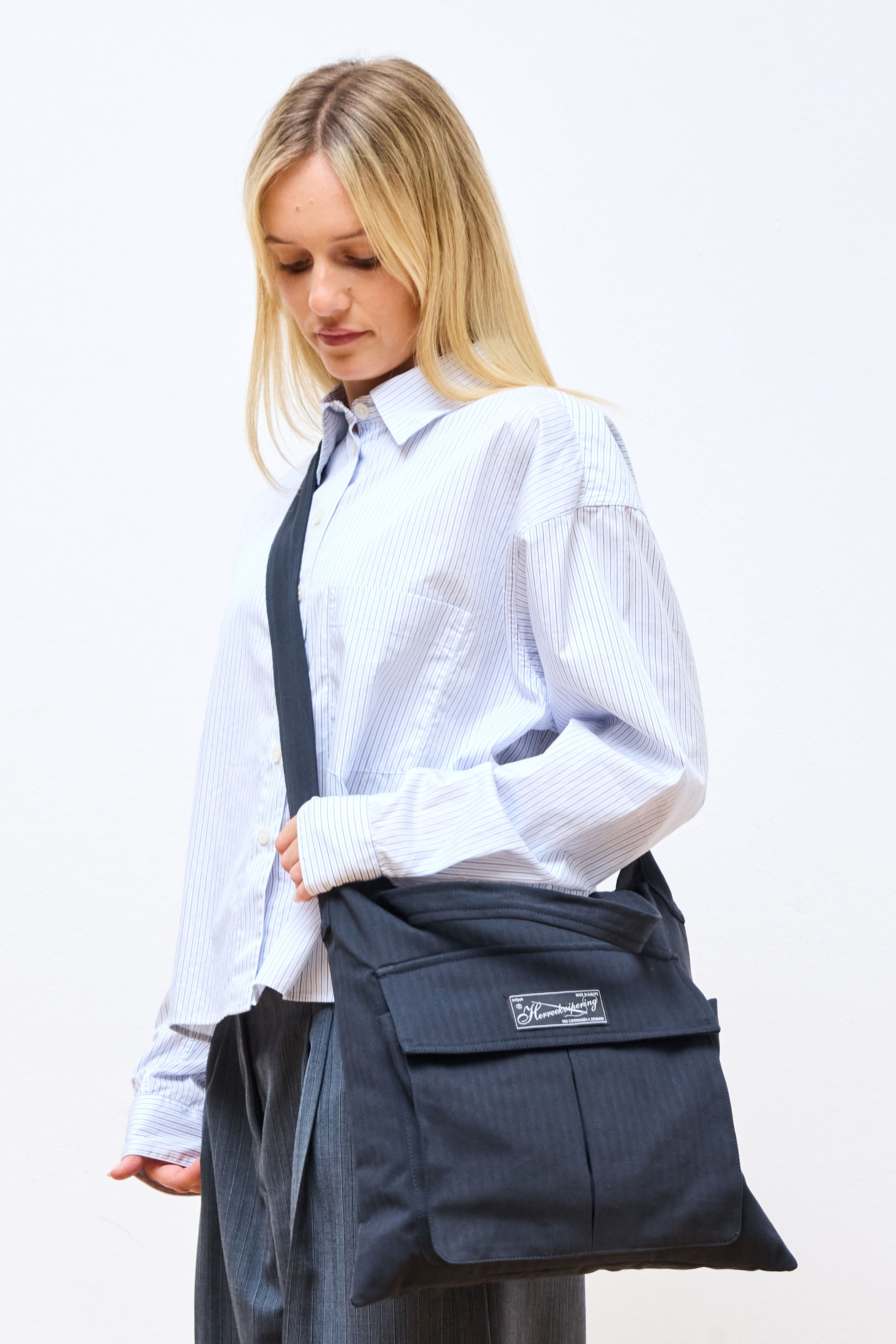 Routine Shoulder Bag Black Herringbone