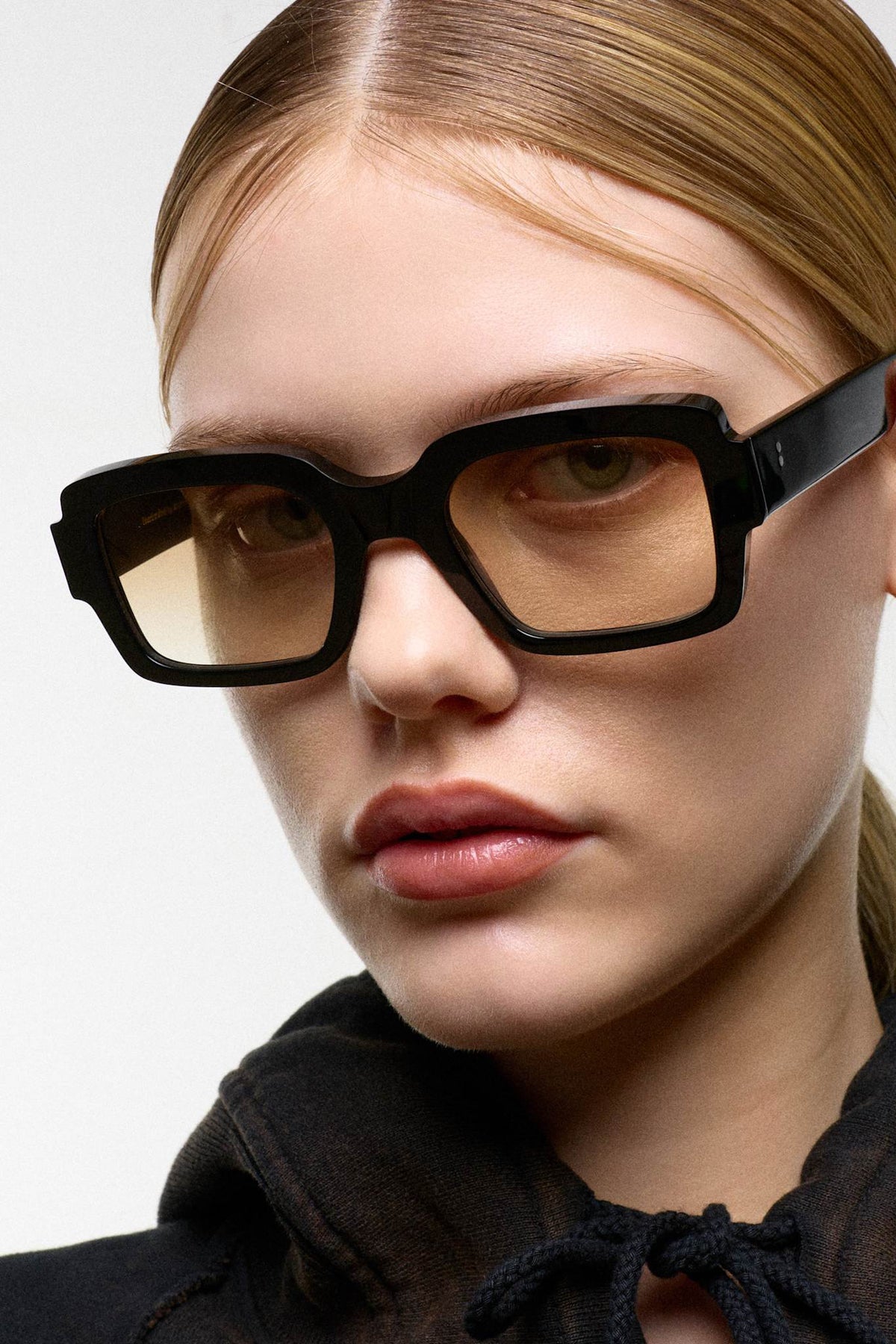 Apollo Black Brown Gradient Lens