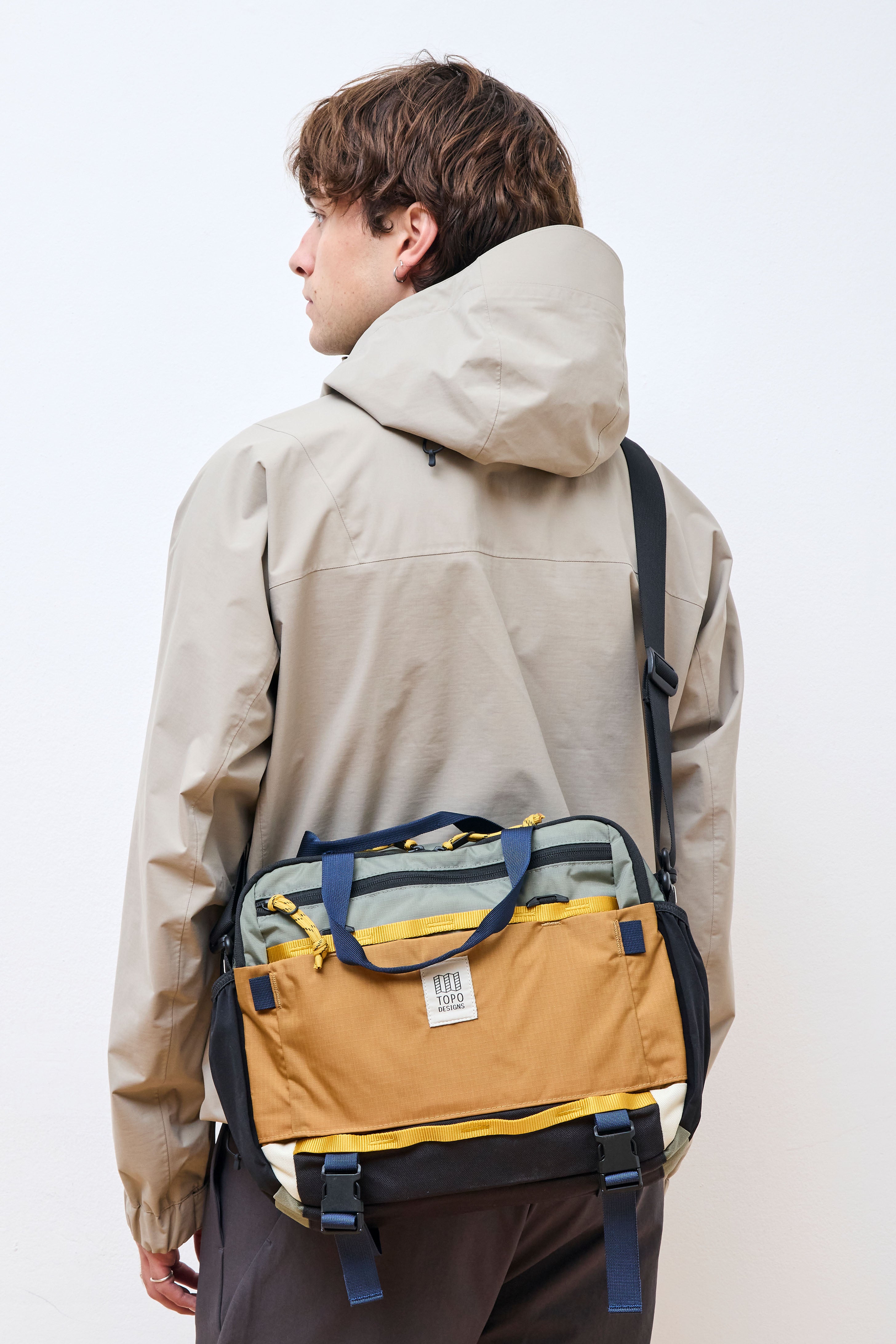 Mountain Cross Bag Beetle/Khaki