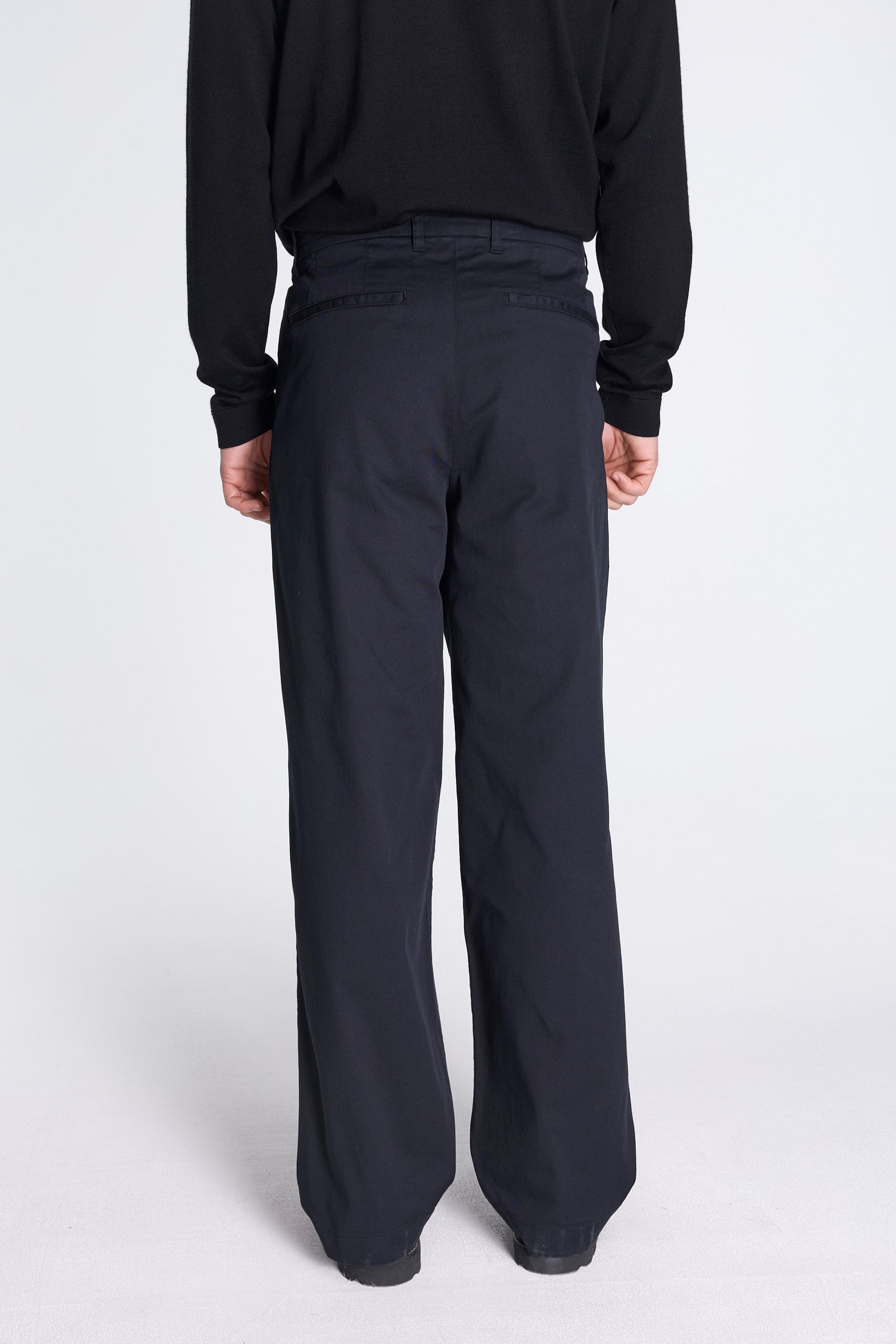 Benn Relaxed Twill Pleated Trouser Black