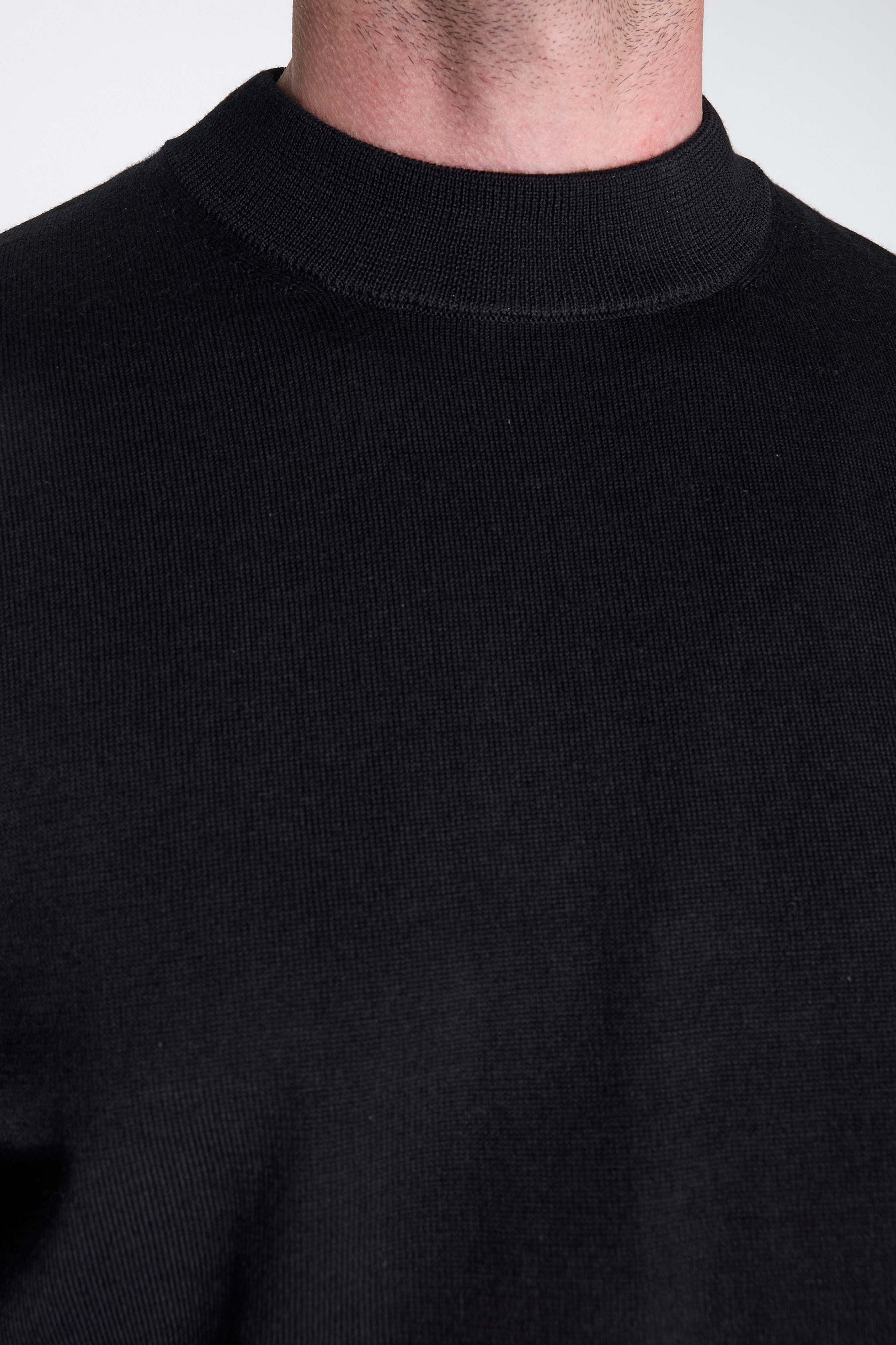 Tech Merino Crepe Crewneck Black
