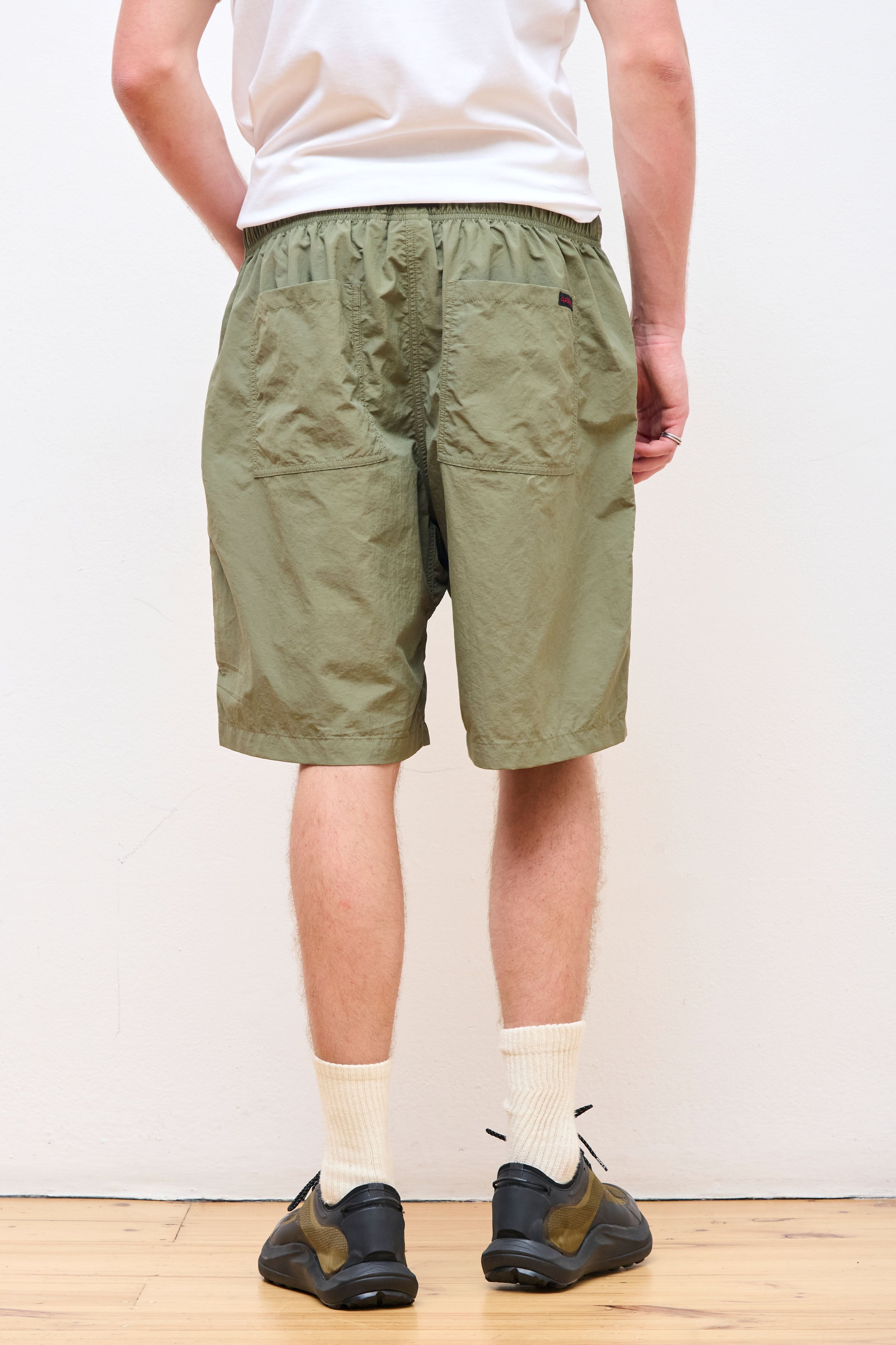 Nylon Loose Short Olive