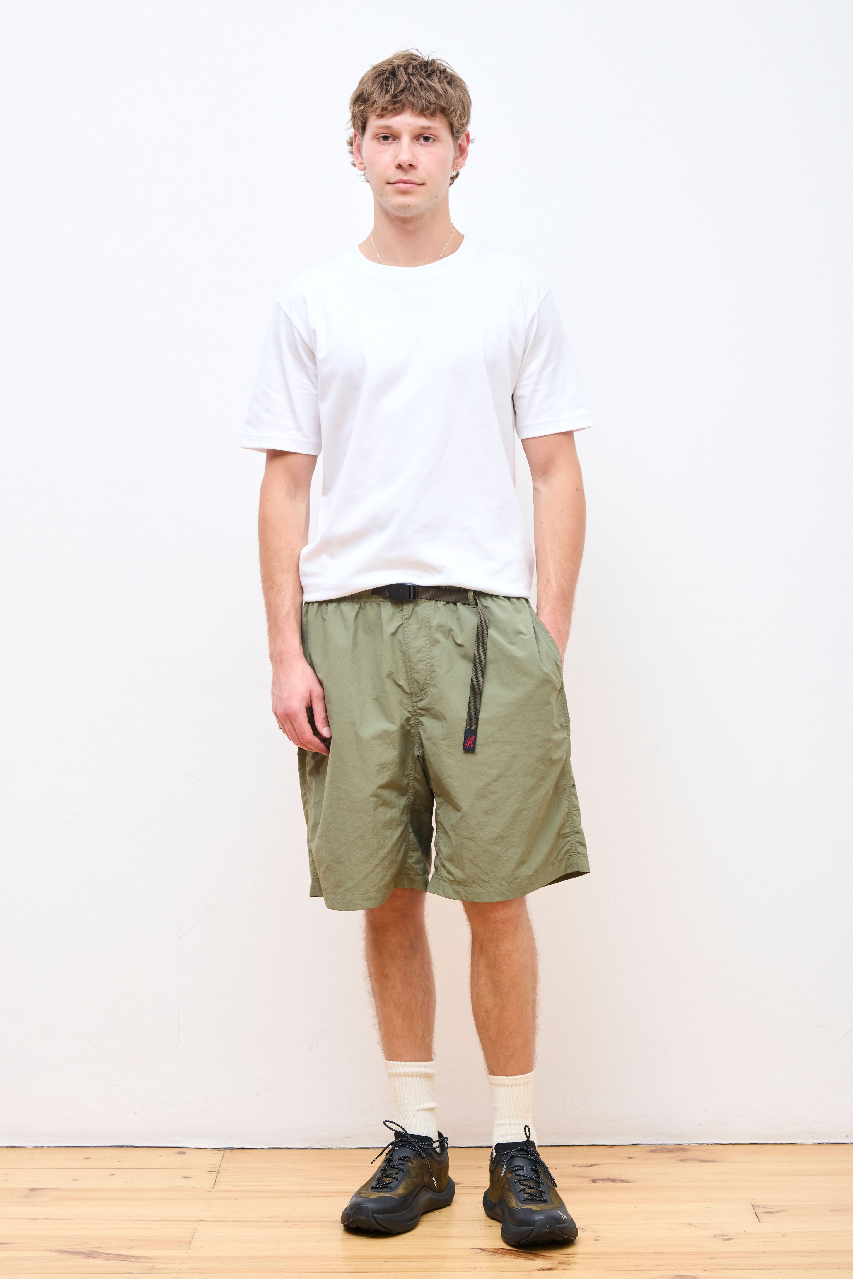 Nylon Loose Short Olive