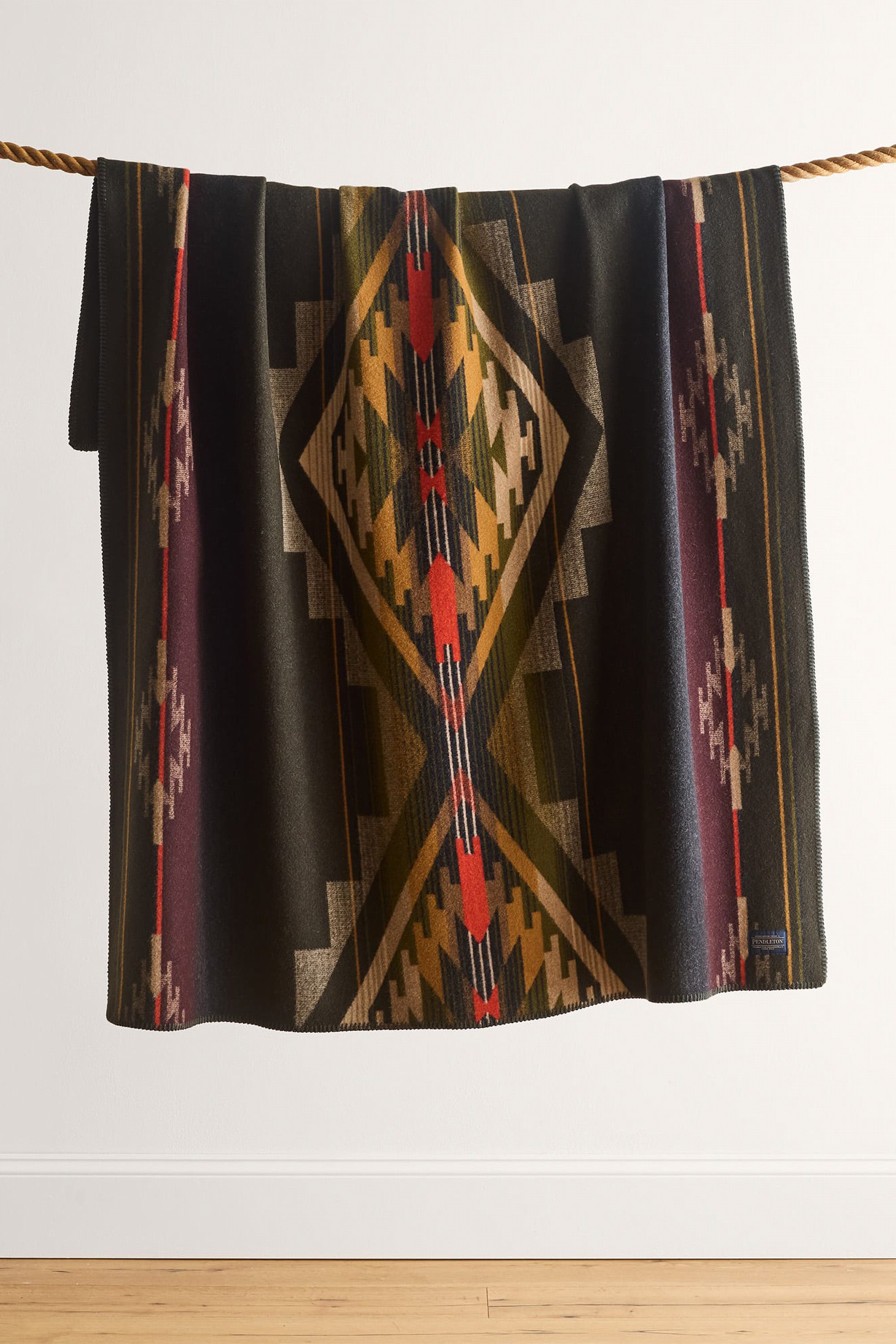 Contemporary Napped Throw Tumalo