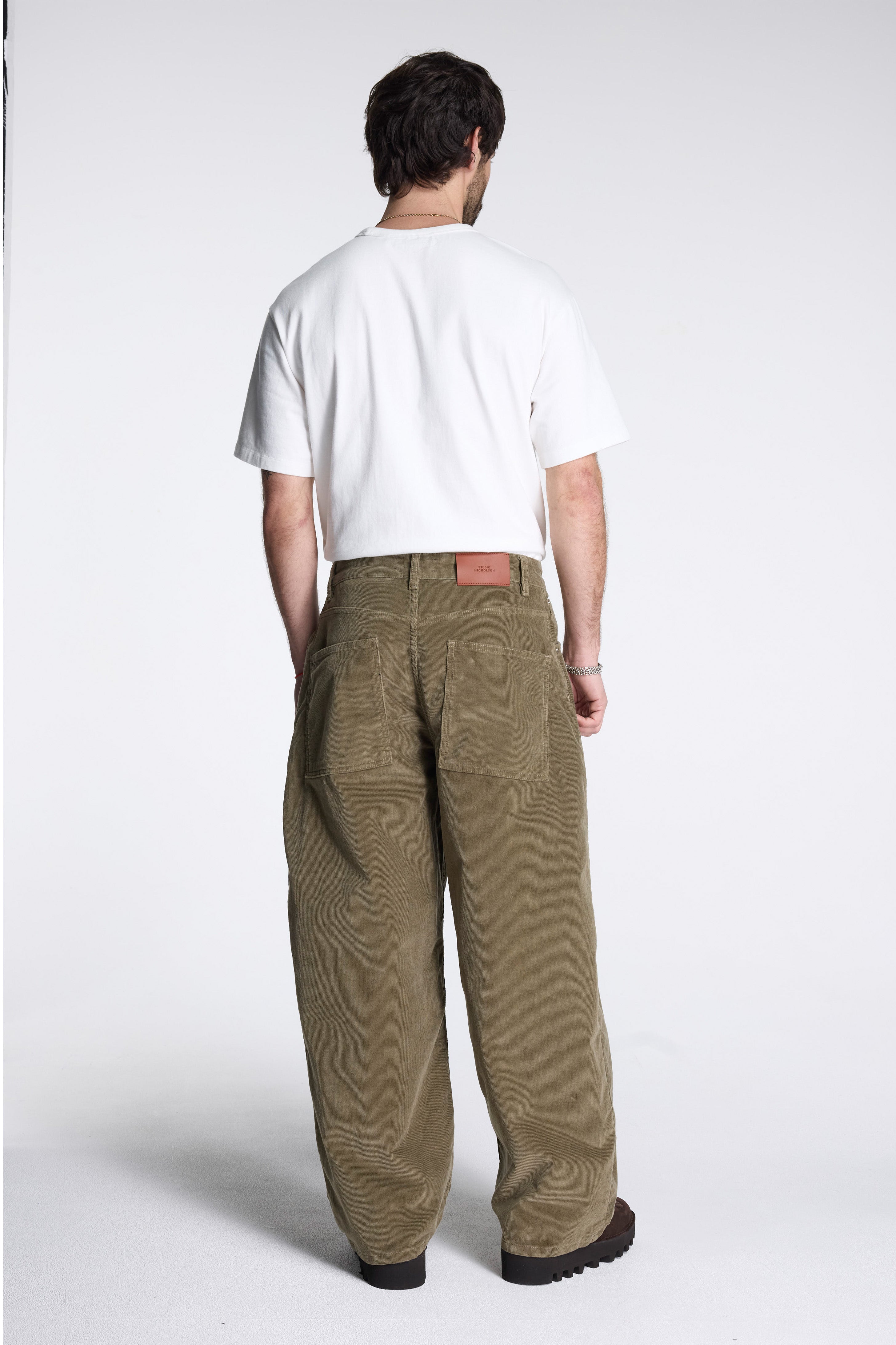 Paolo Washed Corduroy Pant Lichen