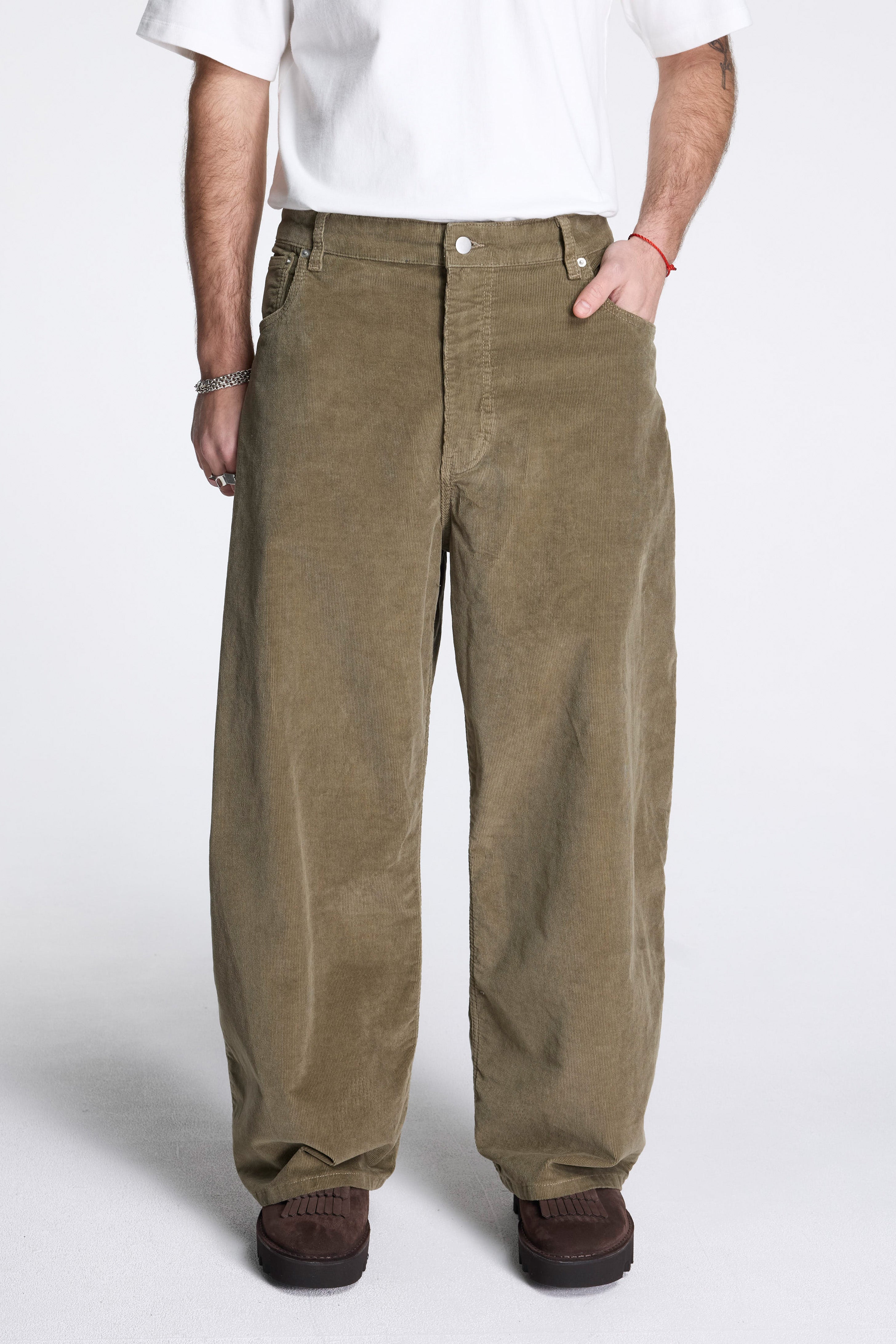 Paolo Washed Corduroy Pant Lichen