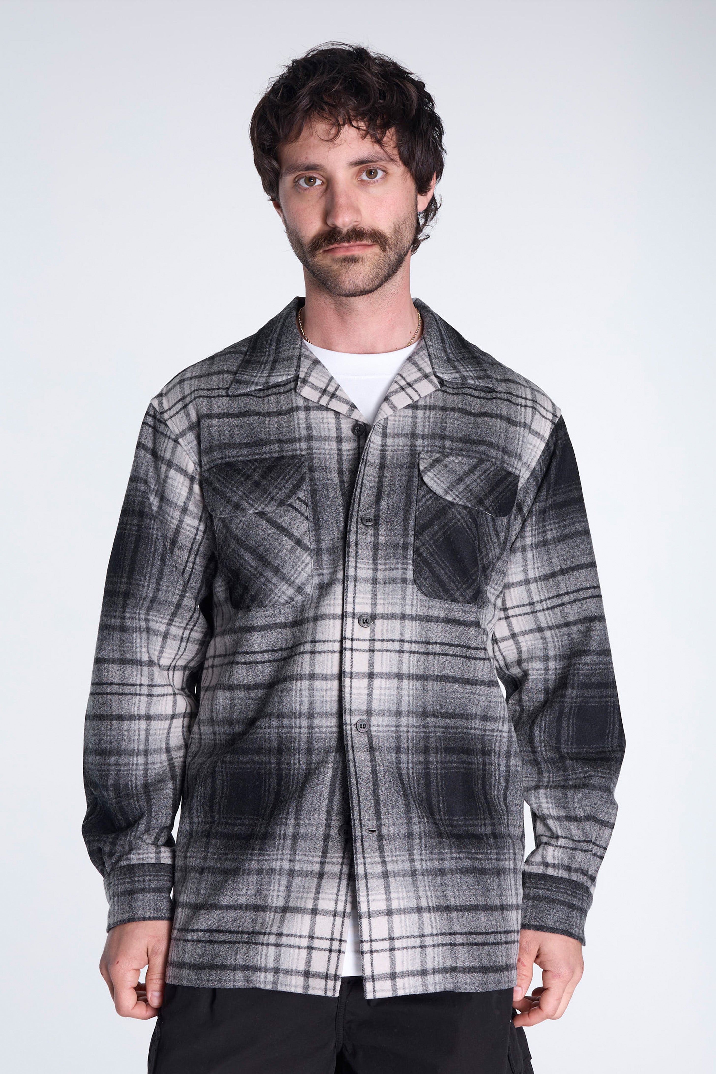 Board Shirt Black/White Ombre