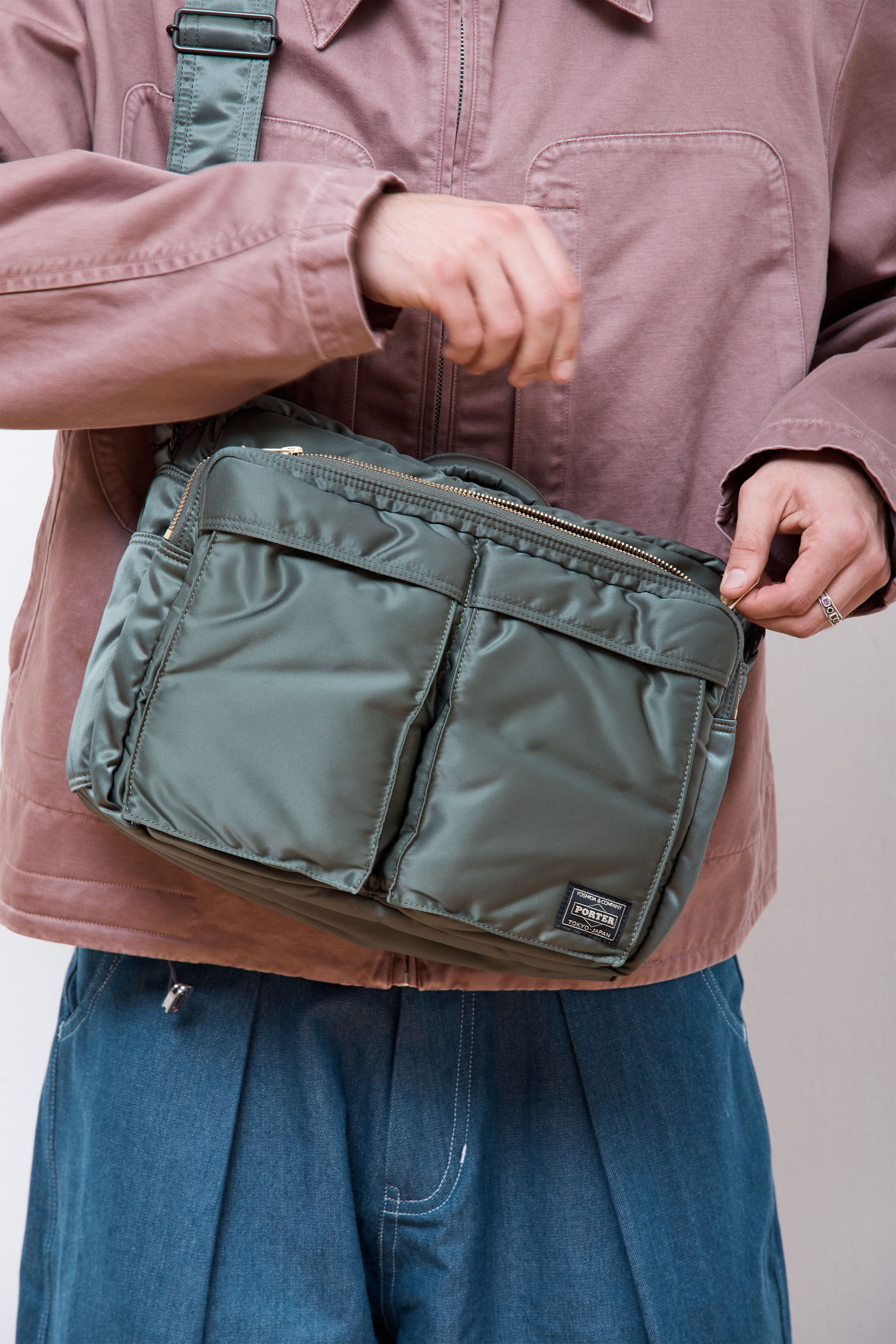 New Tanker Sling Bag W-Zip (XL) Sage Green