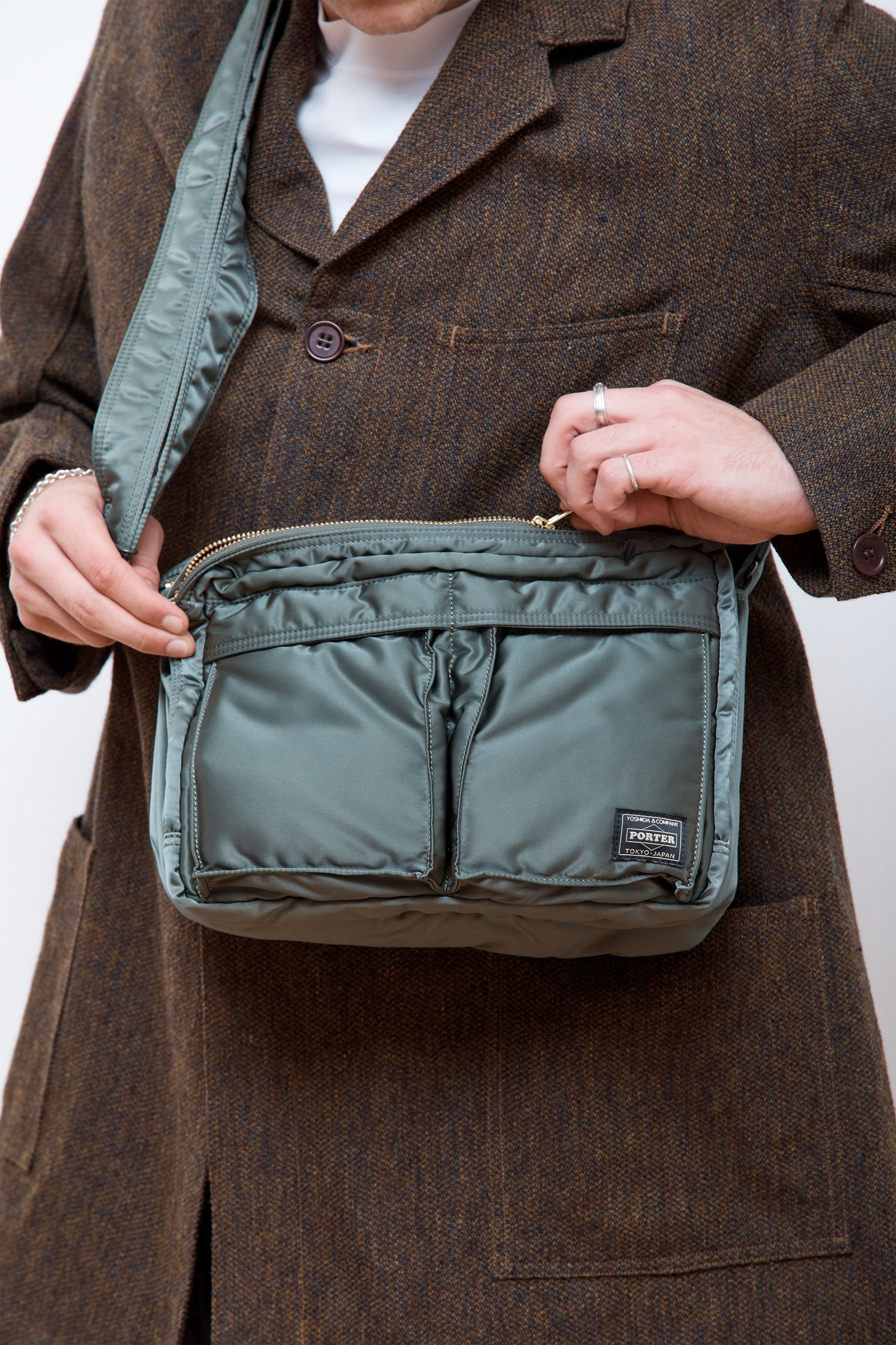 New Tanker Sling Bag W-Zip (L) Sage Green