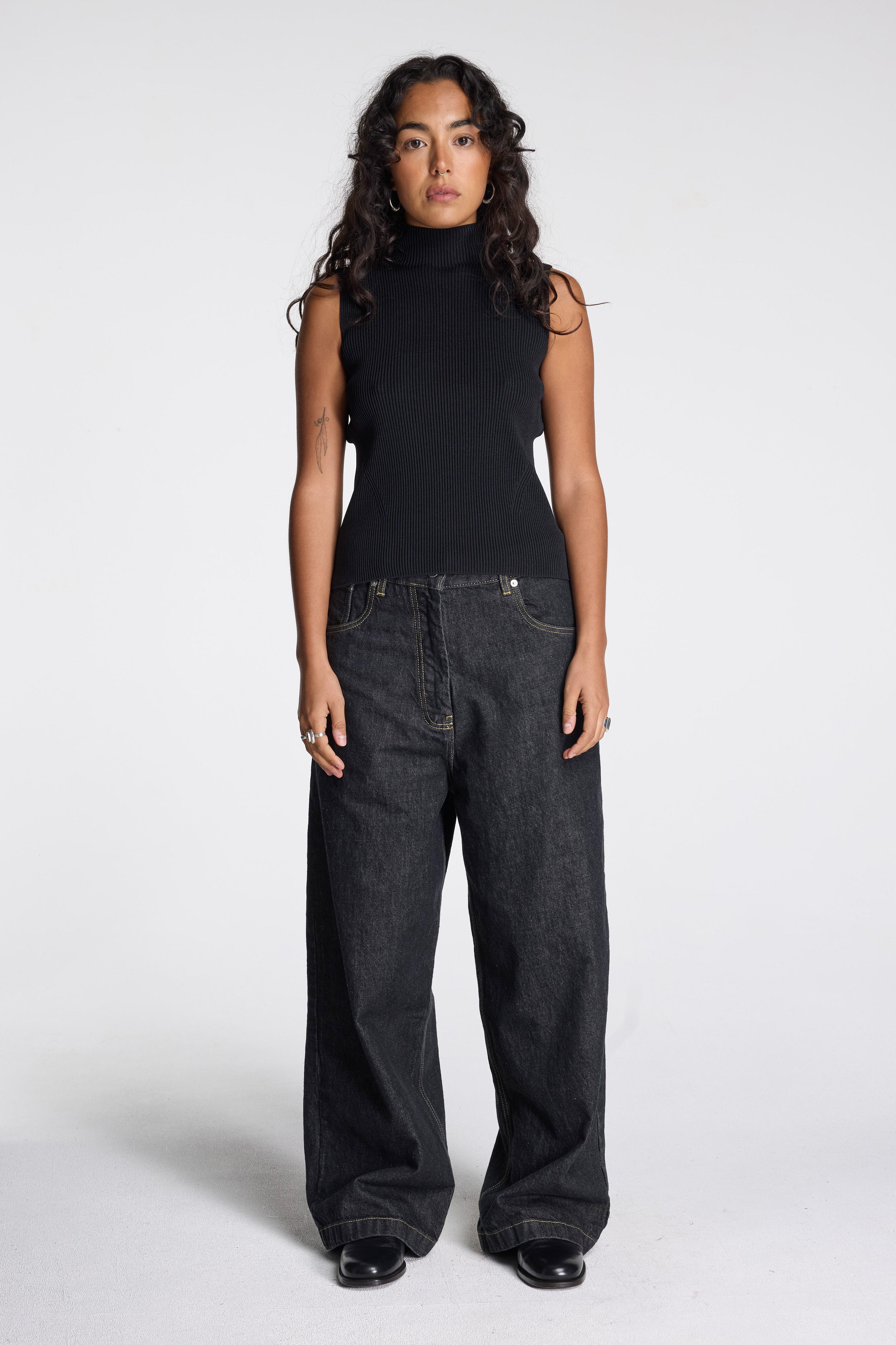 Portrait Sleeveless Top Black