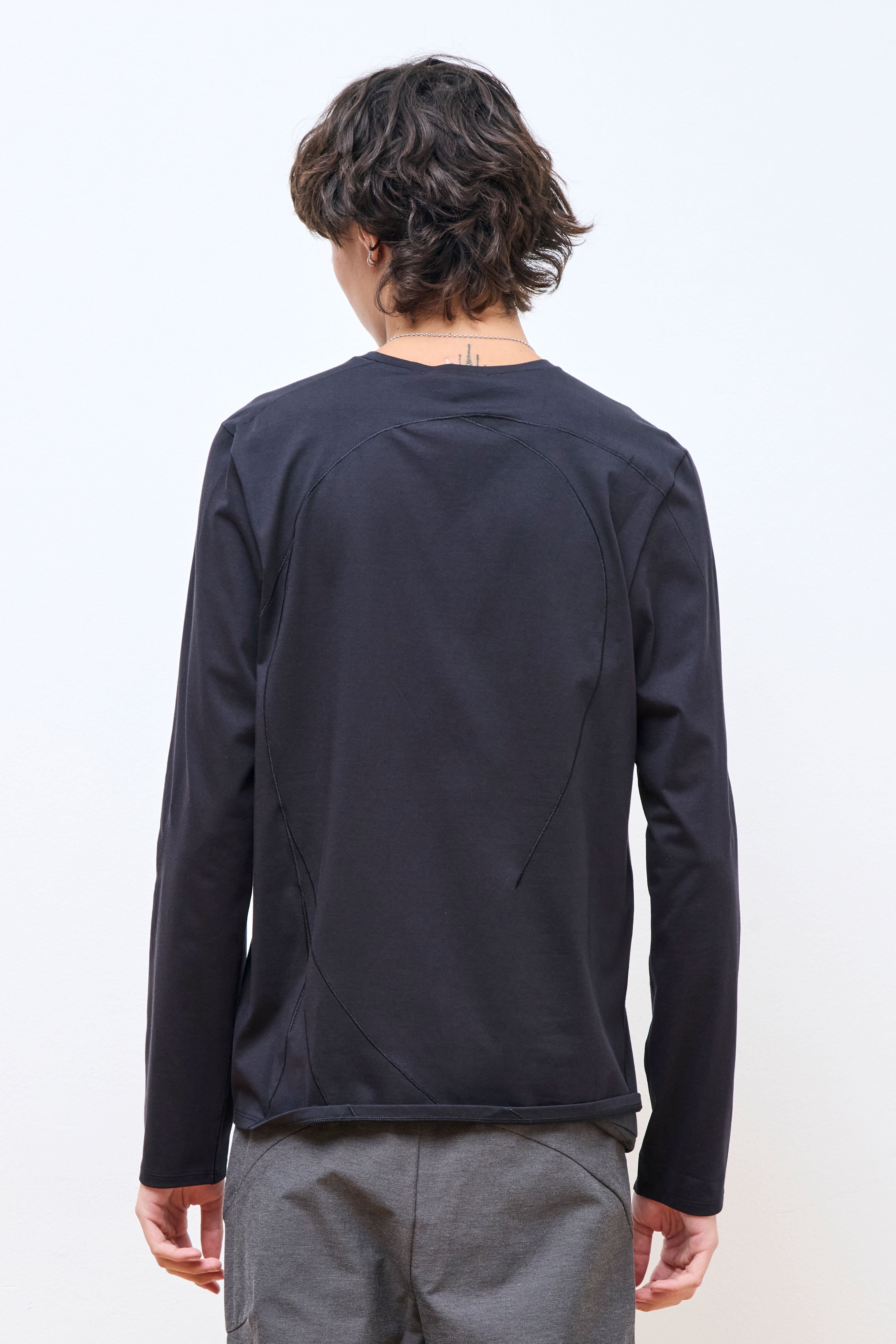 7.0 Long Sleeve Center Black