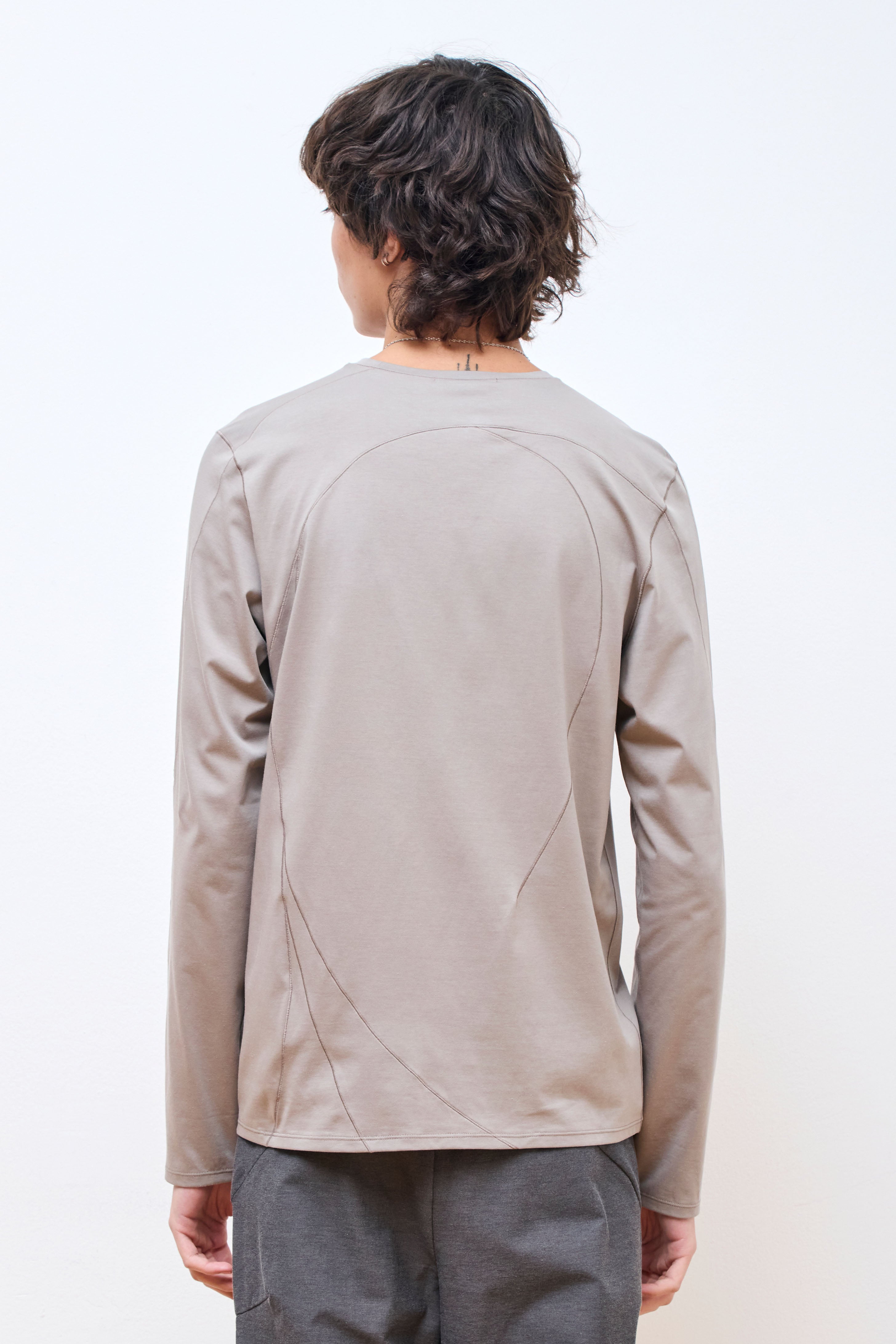 7.0 Long Sleeve Center Warm Grey