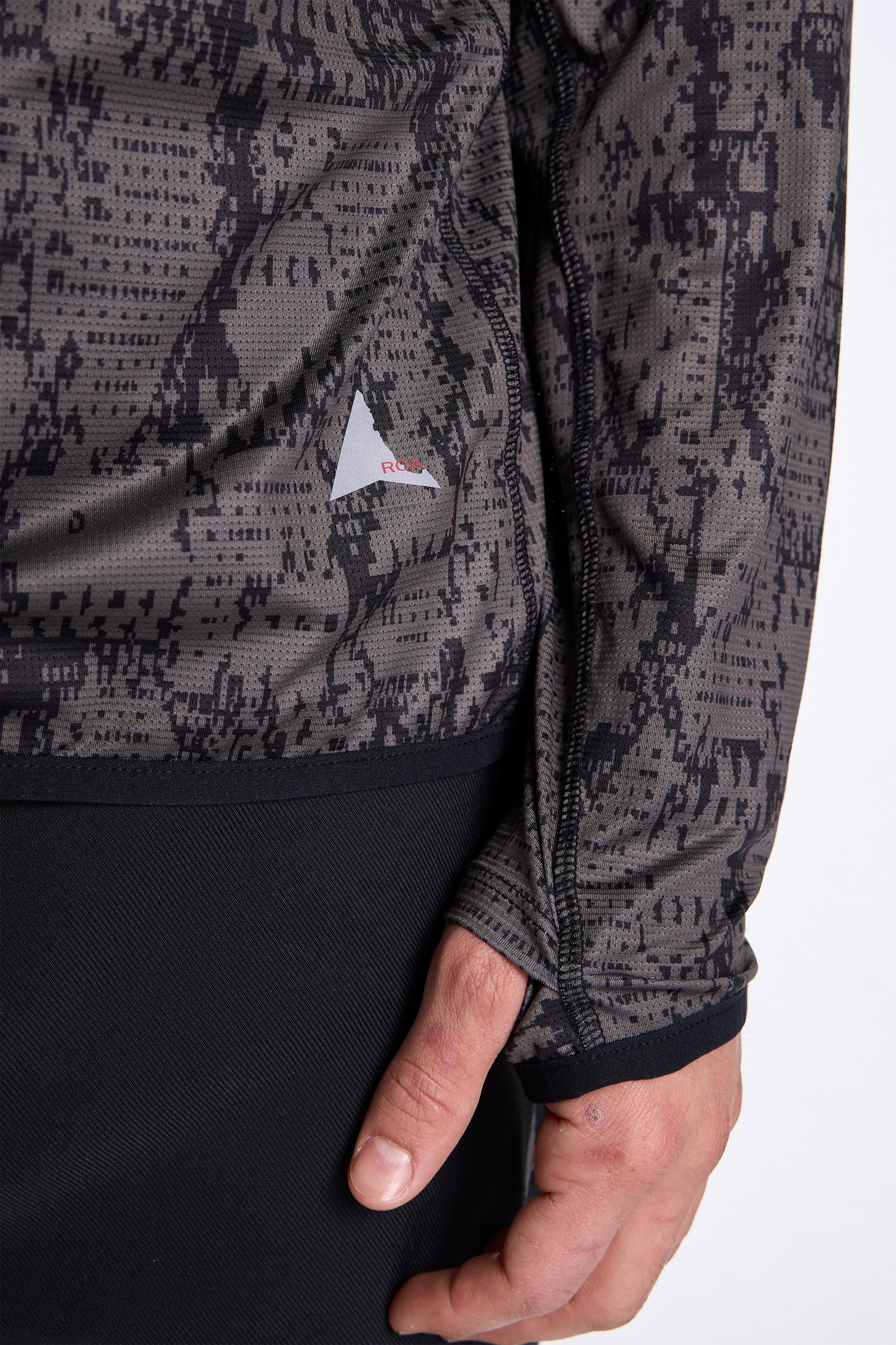 Laki Melted Print UV Hoodie Olive