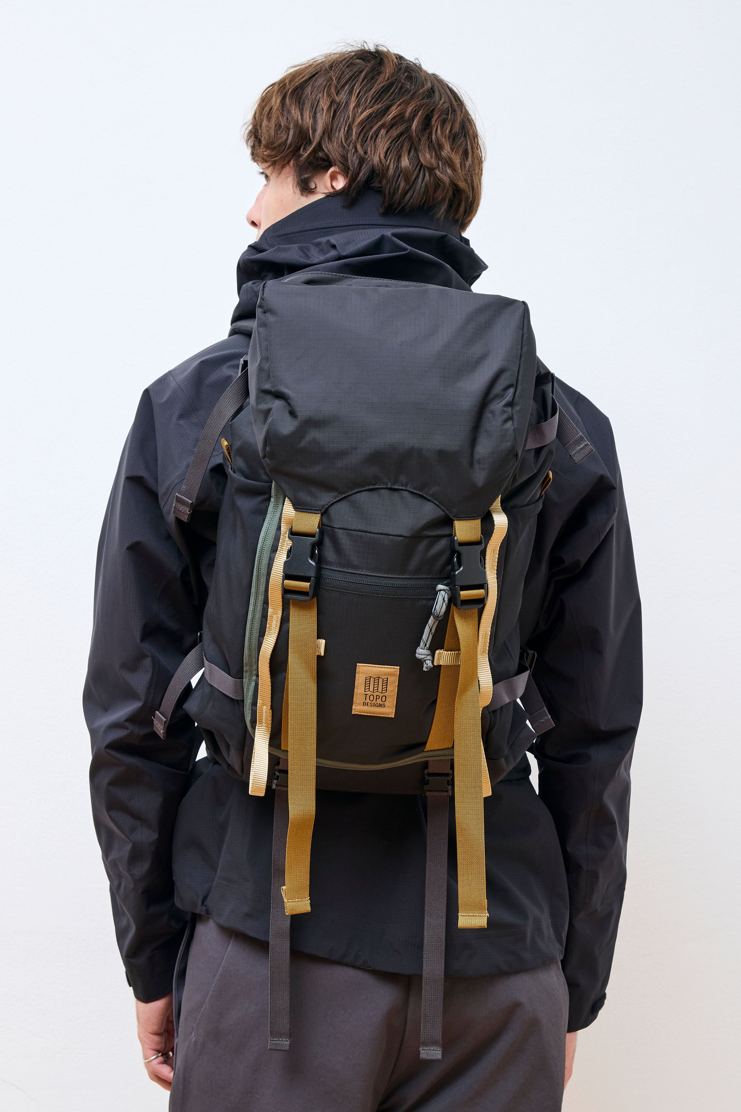 Rover Trail Pack 22L Black/Neutral