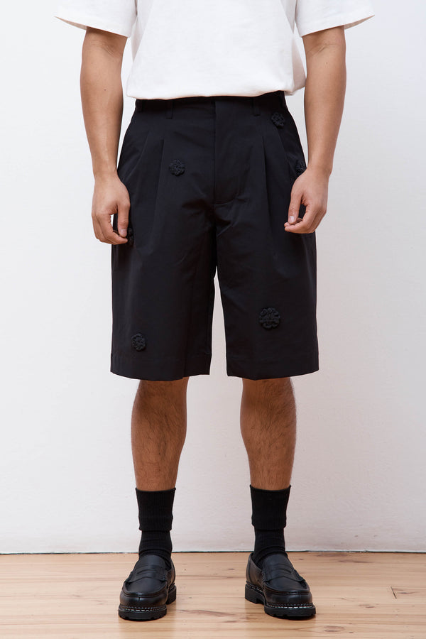Single Pleated Shorts Black