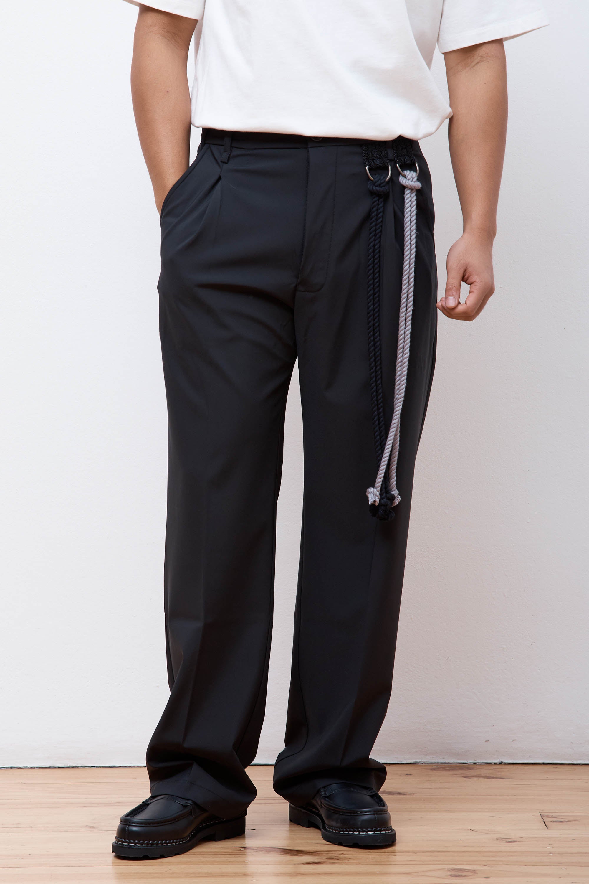 Loose Pleated Pant Black