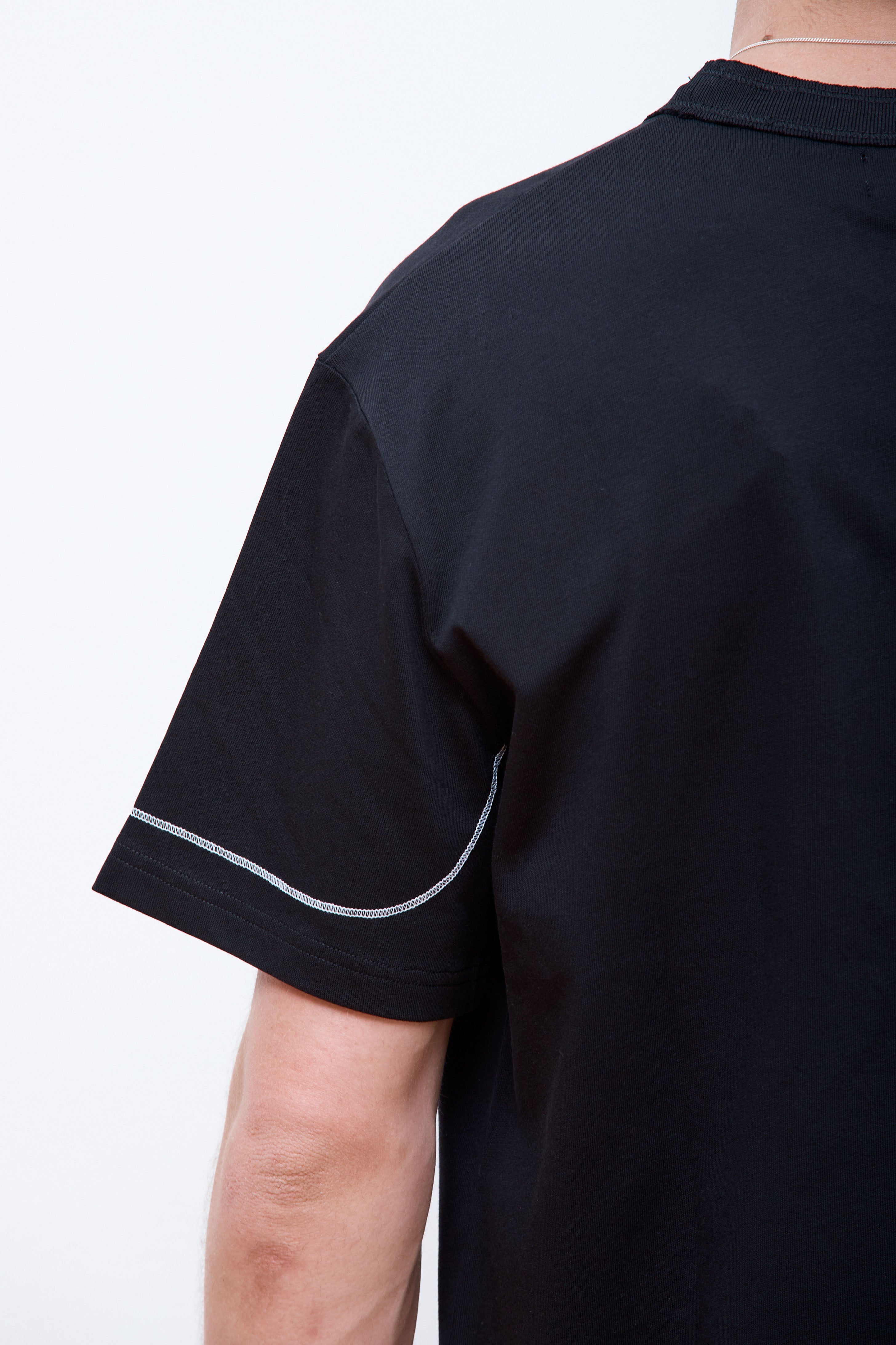 SS Lock Tee Black