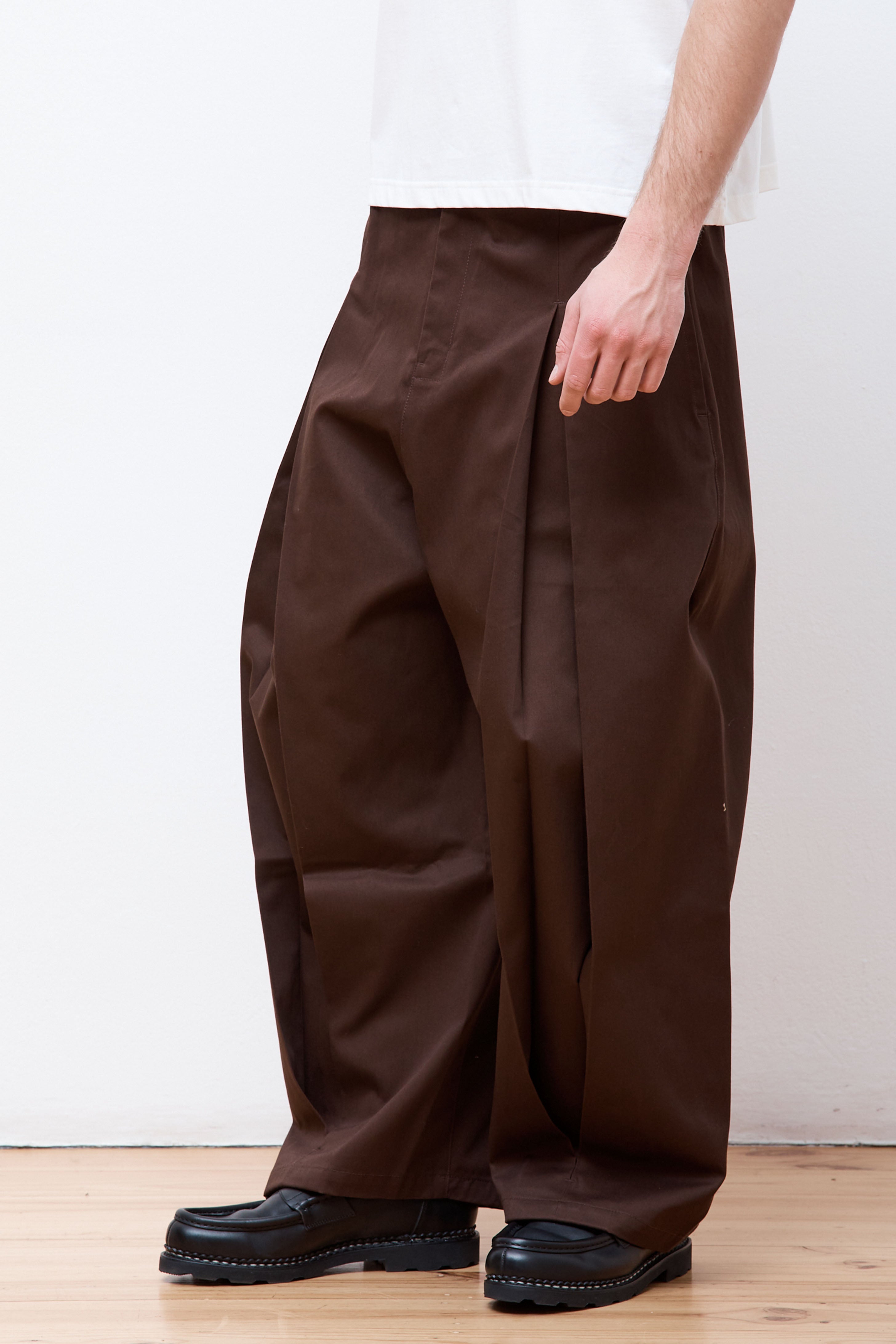 Box Pleat Trouser Brown