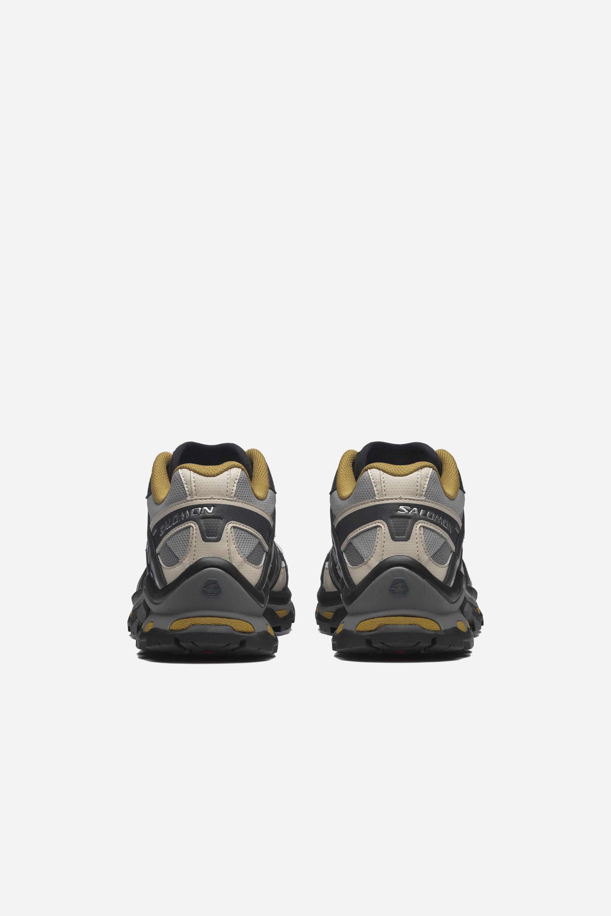 XT-Quest Black/Paloma/Plantation