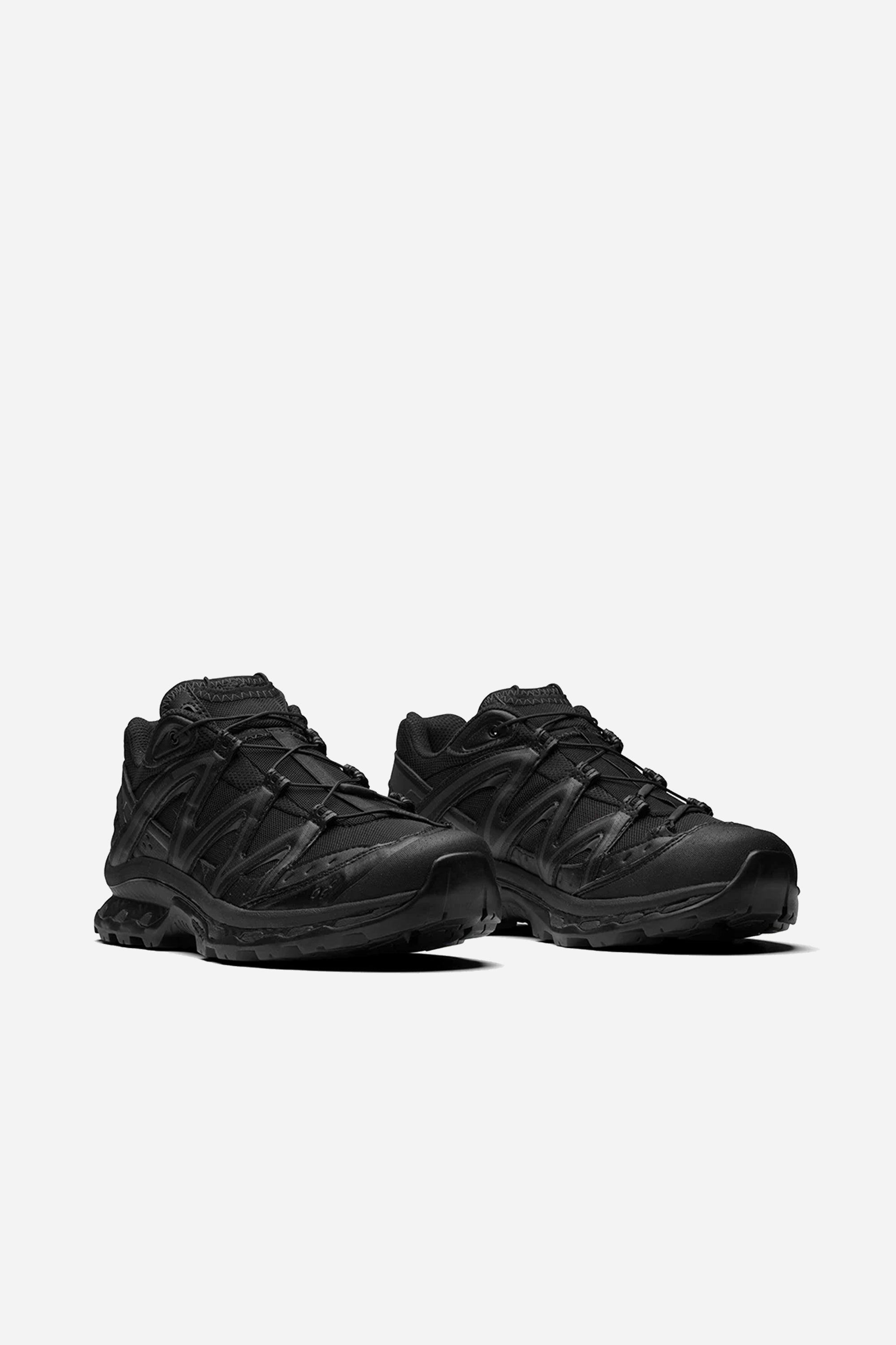 XT-QUEST Black/Black/Phantom