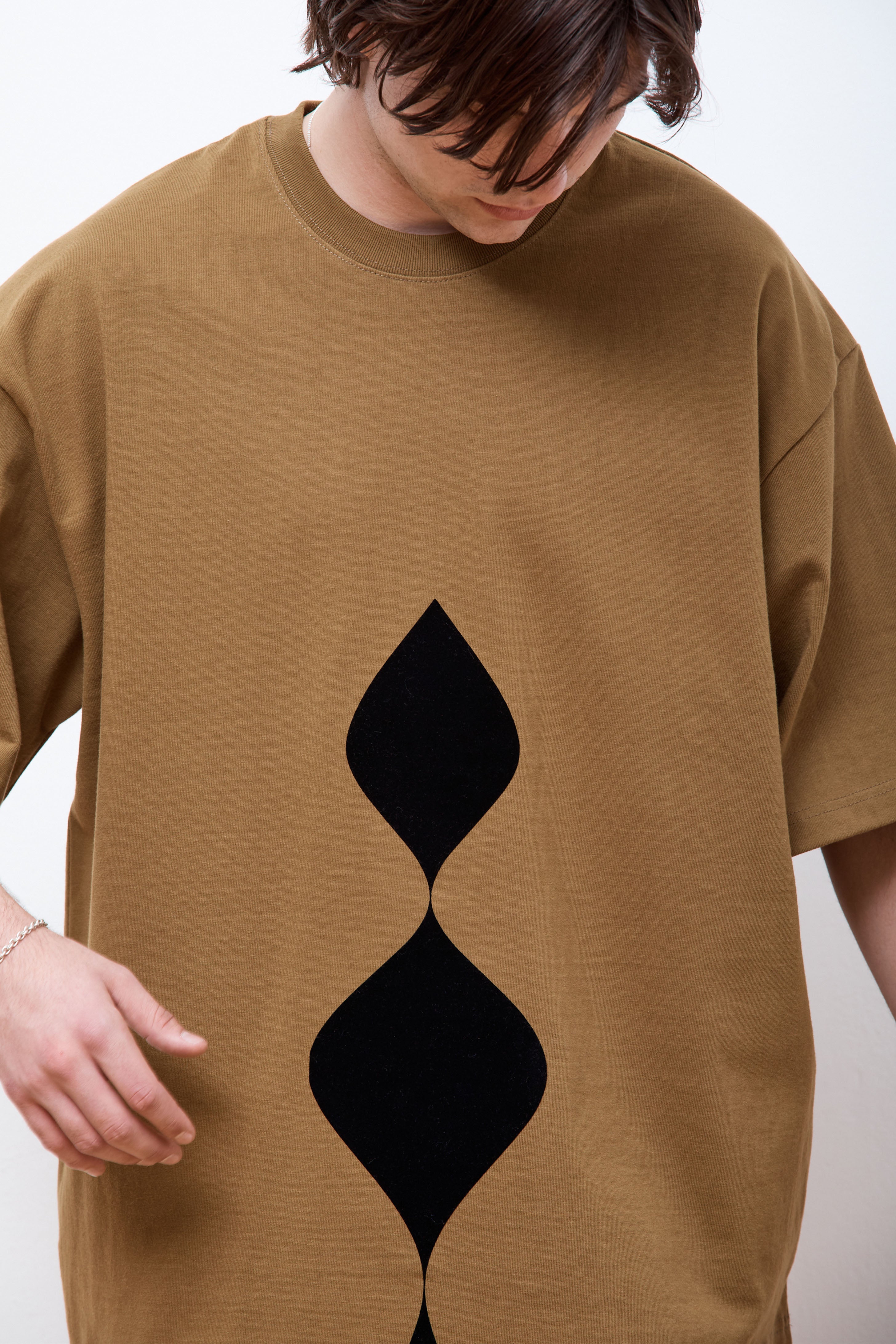 "Wiggle" Gym Tee Camel