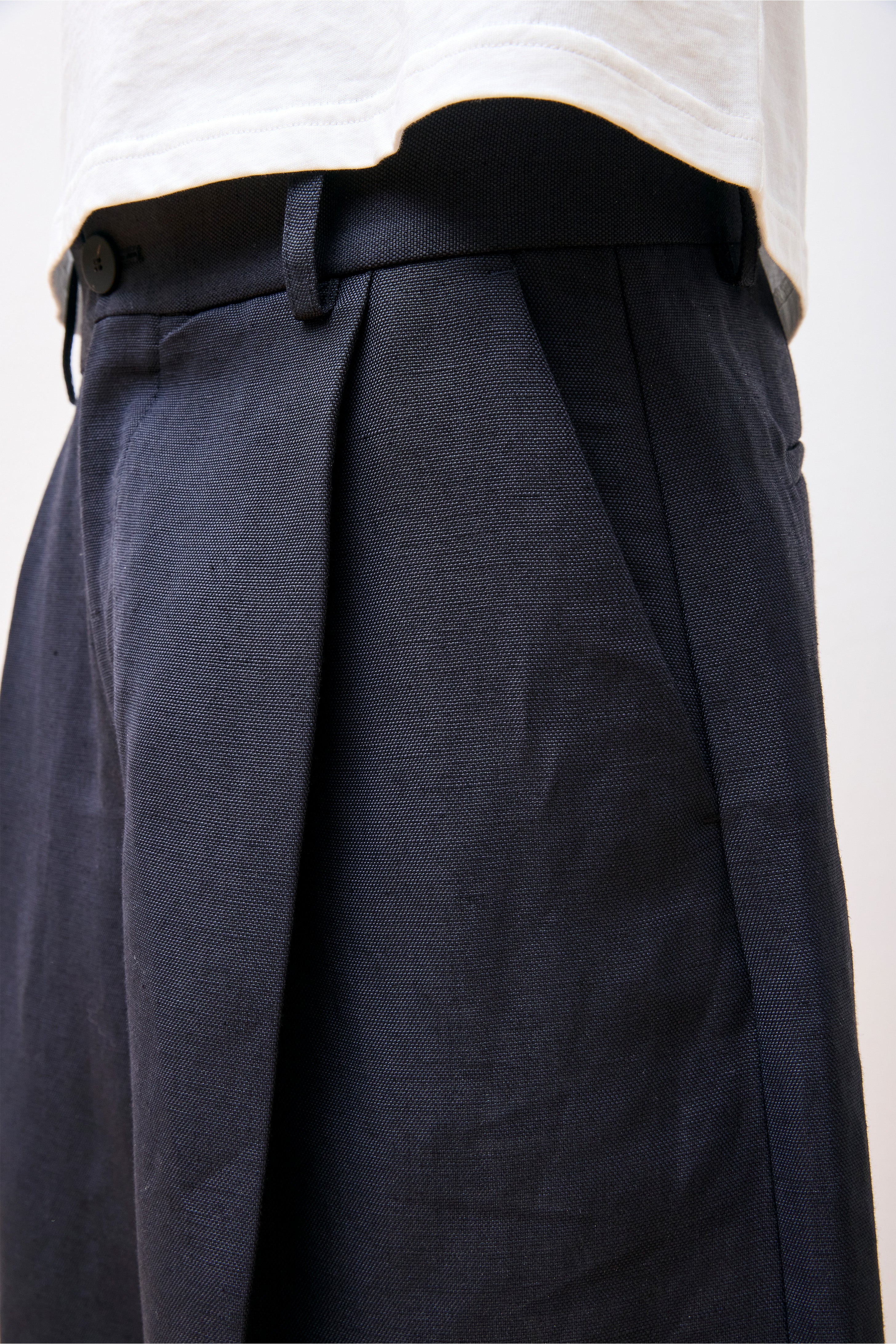 Fowld Slub Linen Viscose Shorts Darkest Navy