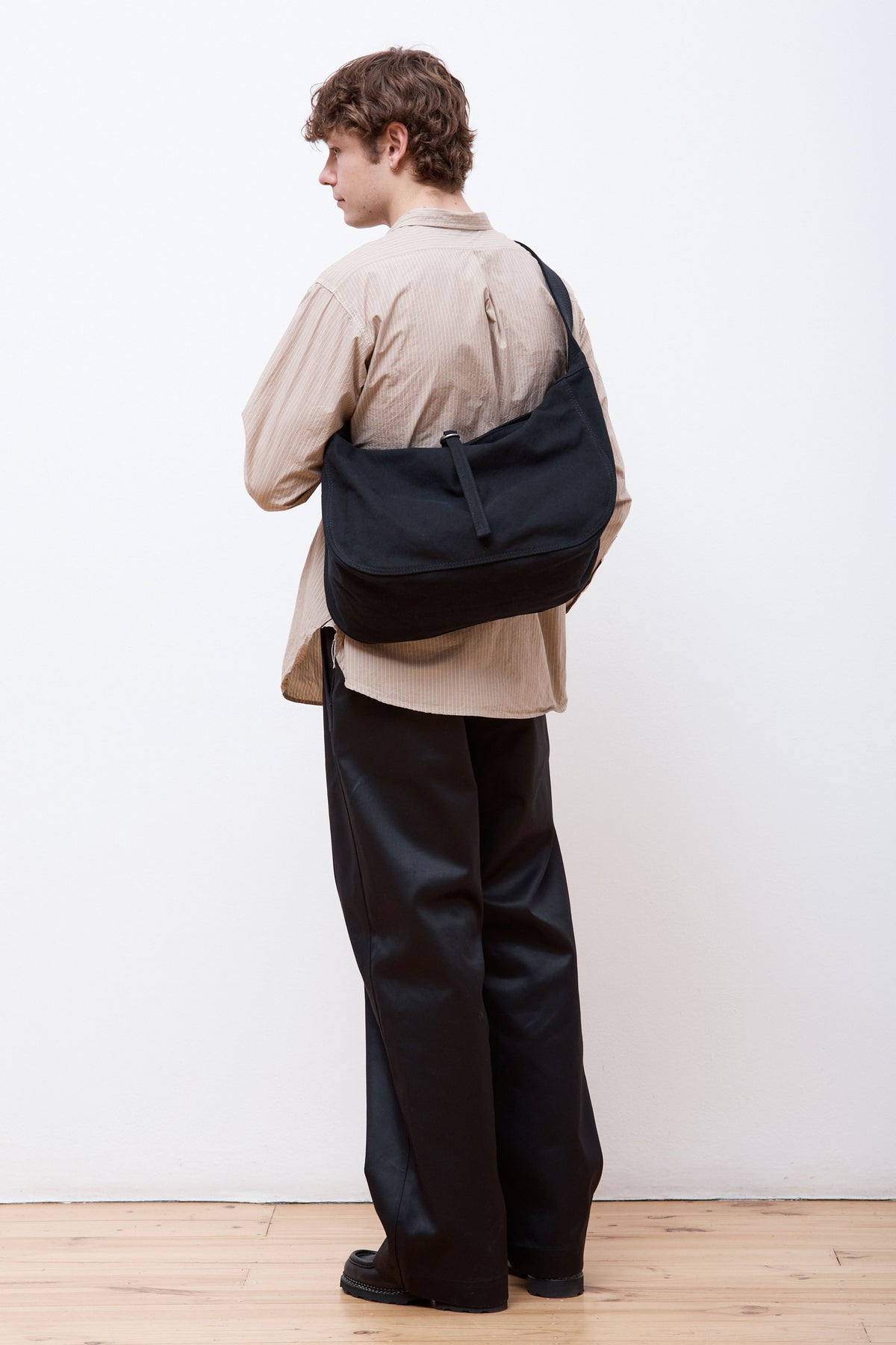 T.T NEWS BOY BAG MUD DYED BROWN T.T. newsboy mud dyed brown Mサイズ