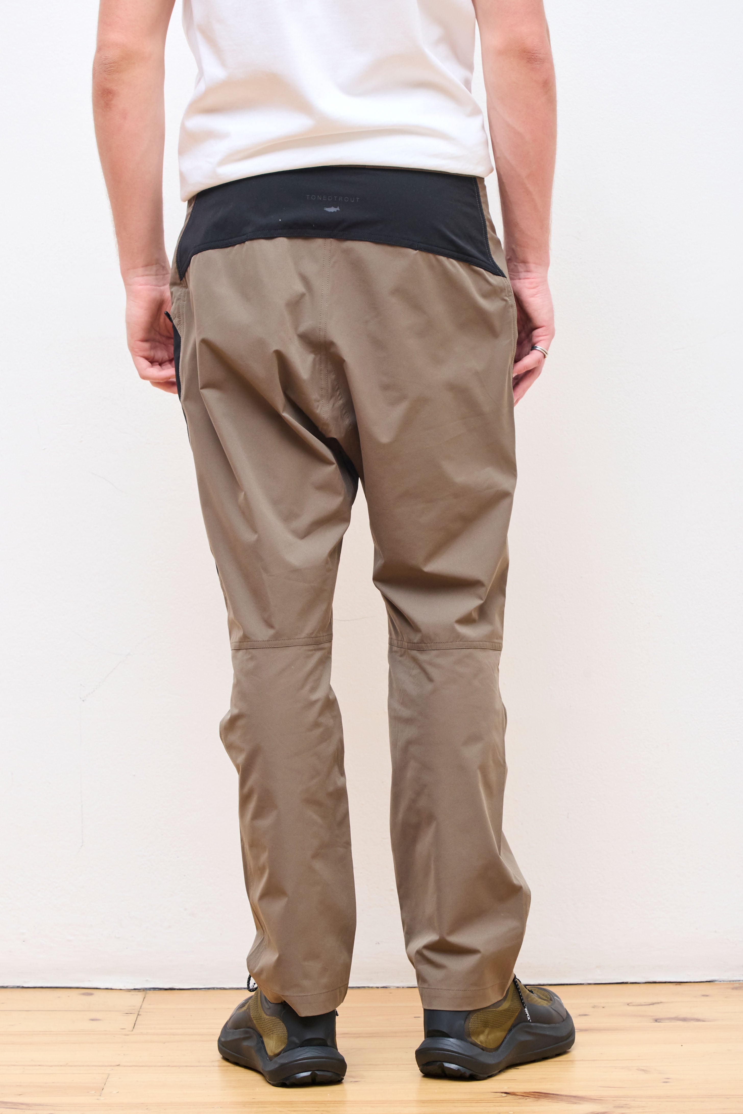 Toned Trout Stretch River Pants Khaki