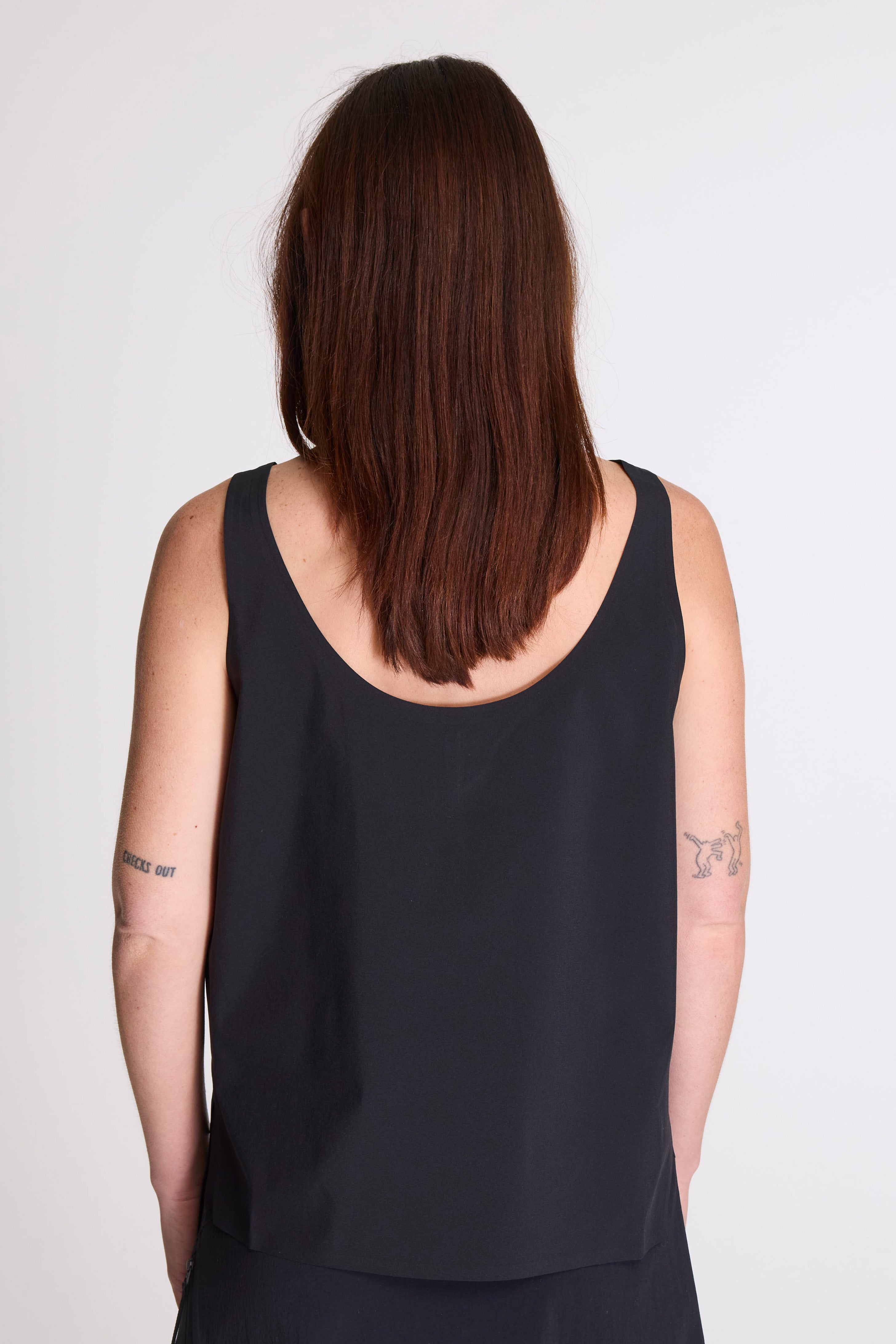 Eave Tank W Black
