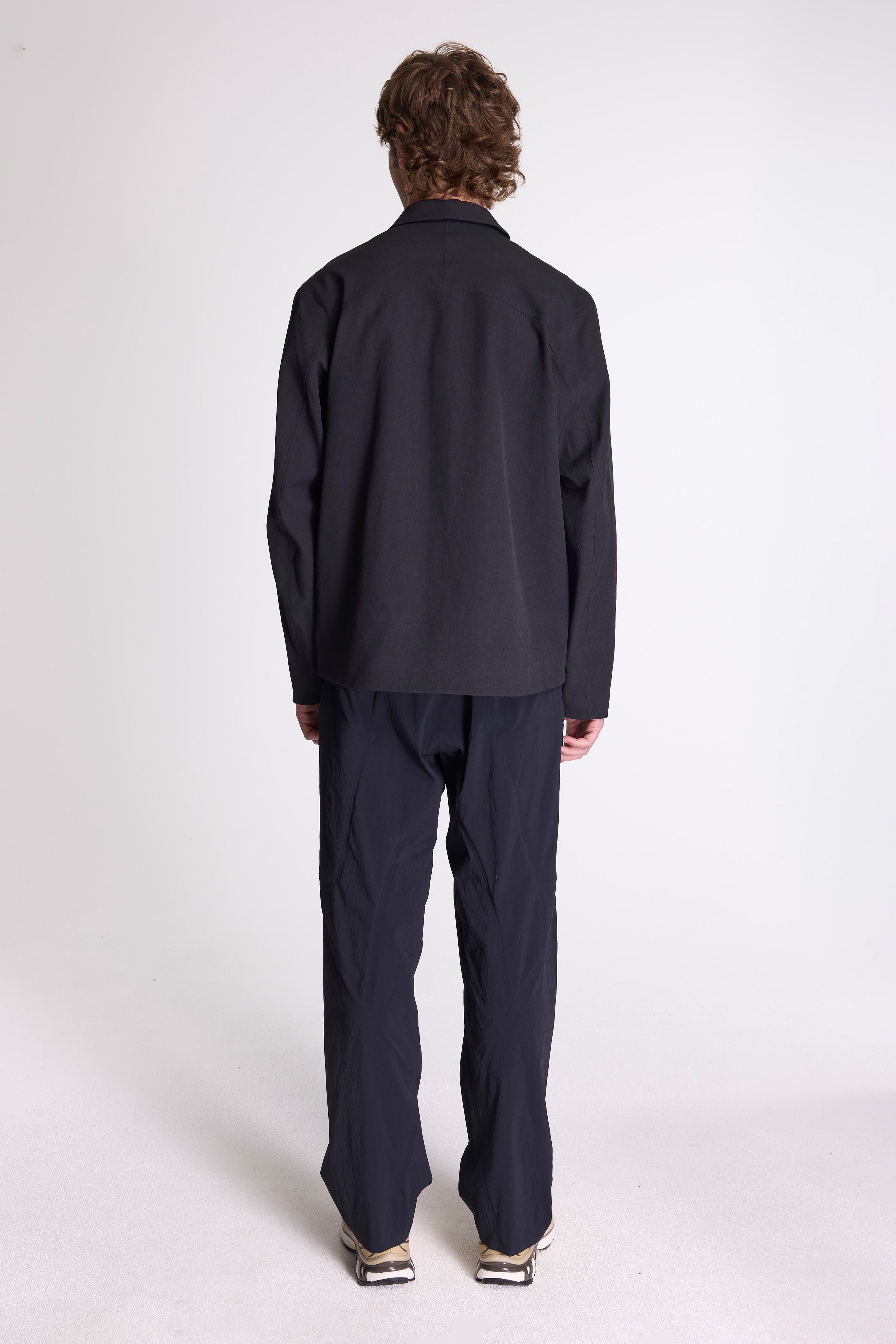 Veilance Mionn Softshell Overshirt M Black