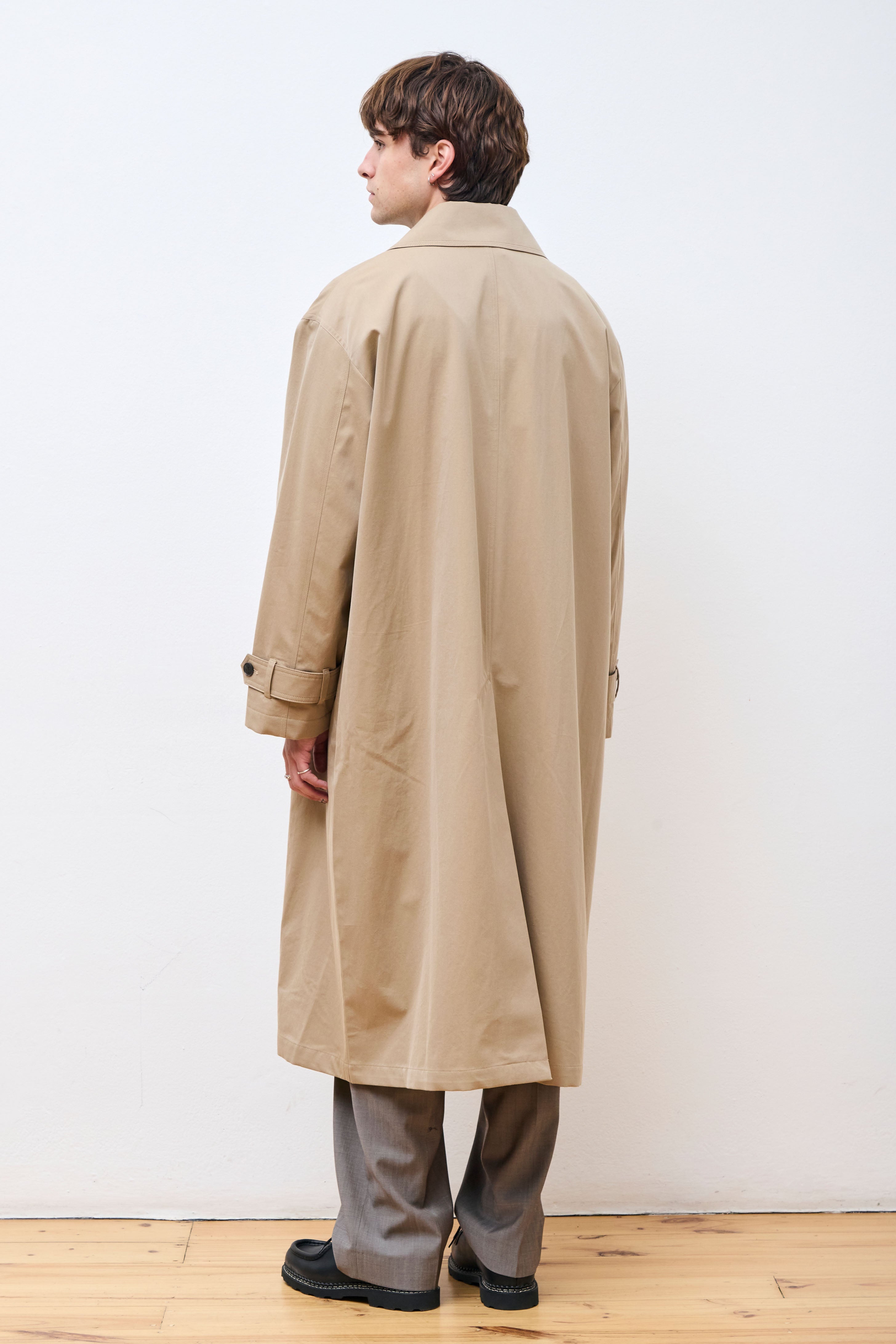 Venture Coat Sand Gabardine