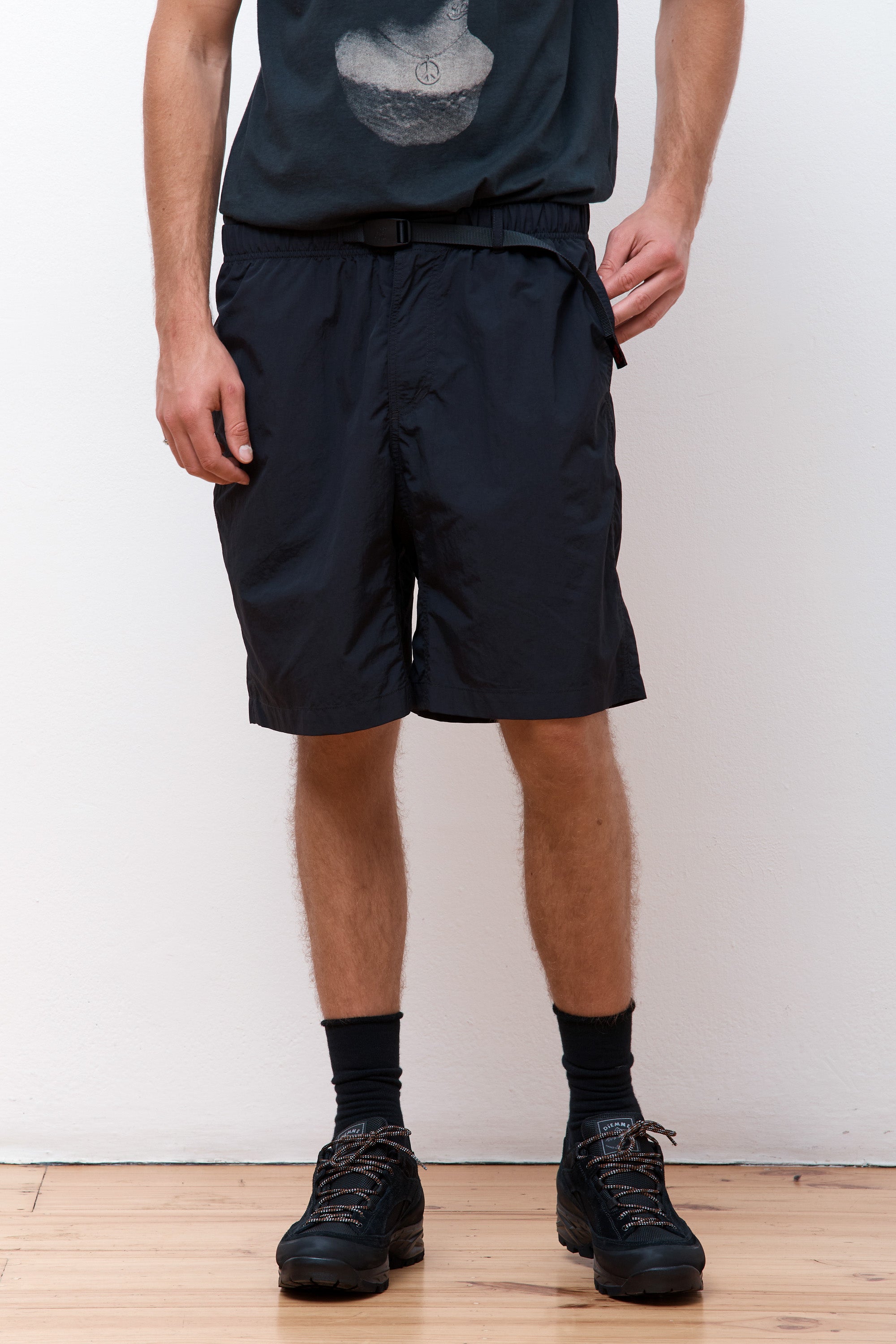 Nylon Loose Short Black